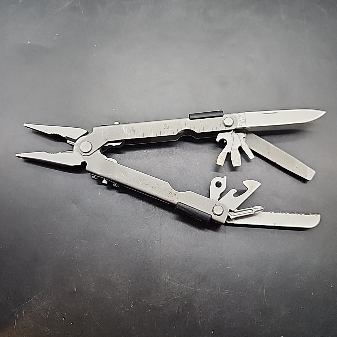 Gerber MP600 Multi-Tool Needlenose, Carbide Cutters, 12 Tool Folding Pliers