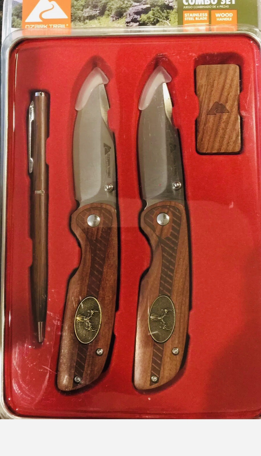 OZARK TRAIL 4 PIECE COMBO Gift SET 2-6.5″ KNIVES ~DEER HUNTERS MONEY CLIP & PEN