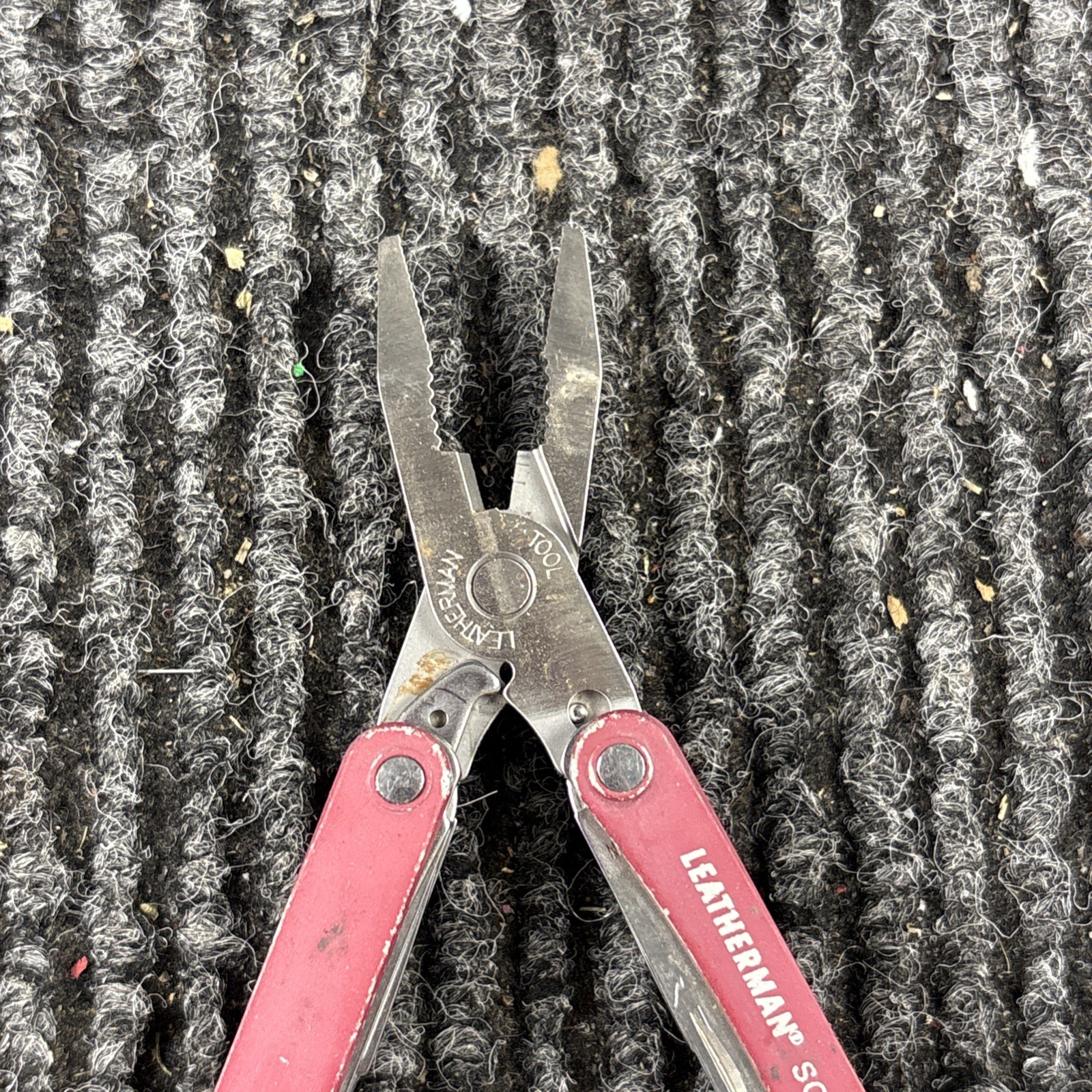 Leatherman Squirt PS4 Multitool Red Discontinued Retired (175)