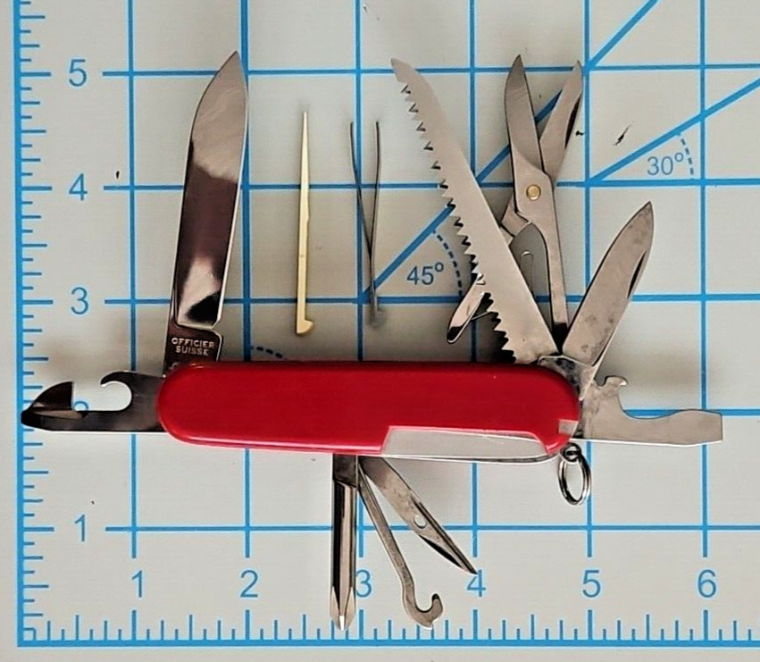 Victorinox Fieldmaster SwissArmyKnife – Red