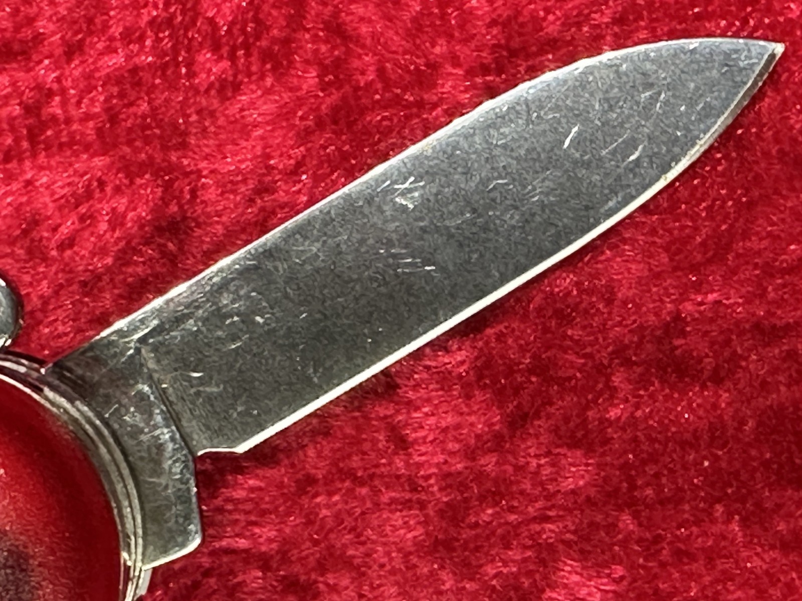 Victorinox Voyager Lite Ruby Red Transparent Swiss Army Knife 91mm 17 Tool (693)