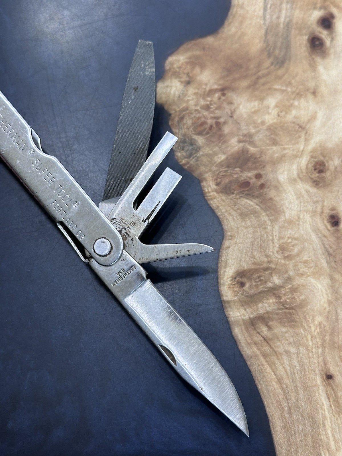 Leatherman Super Tool Multi-Tool Pliers With Leather Sheath