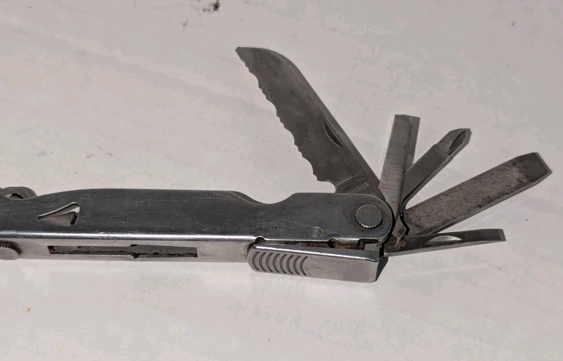 🔥🔥 Leatherman Crunch 2013 Rare Retired Multi Tool Plier Patent
