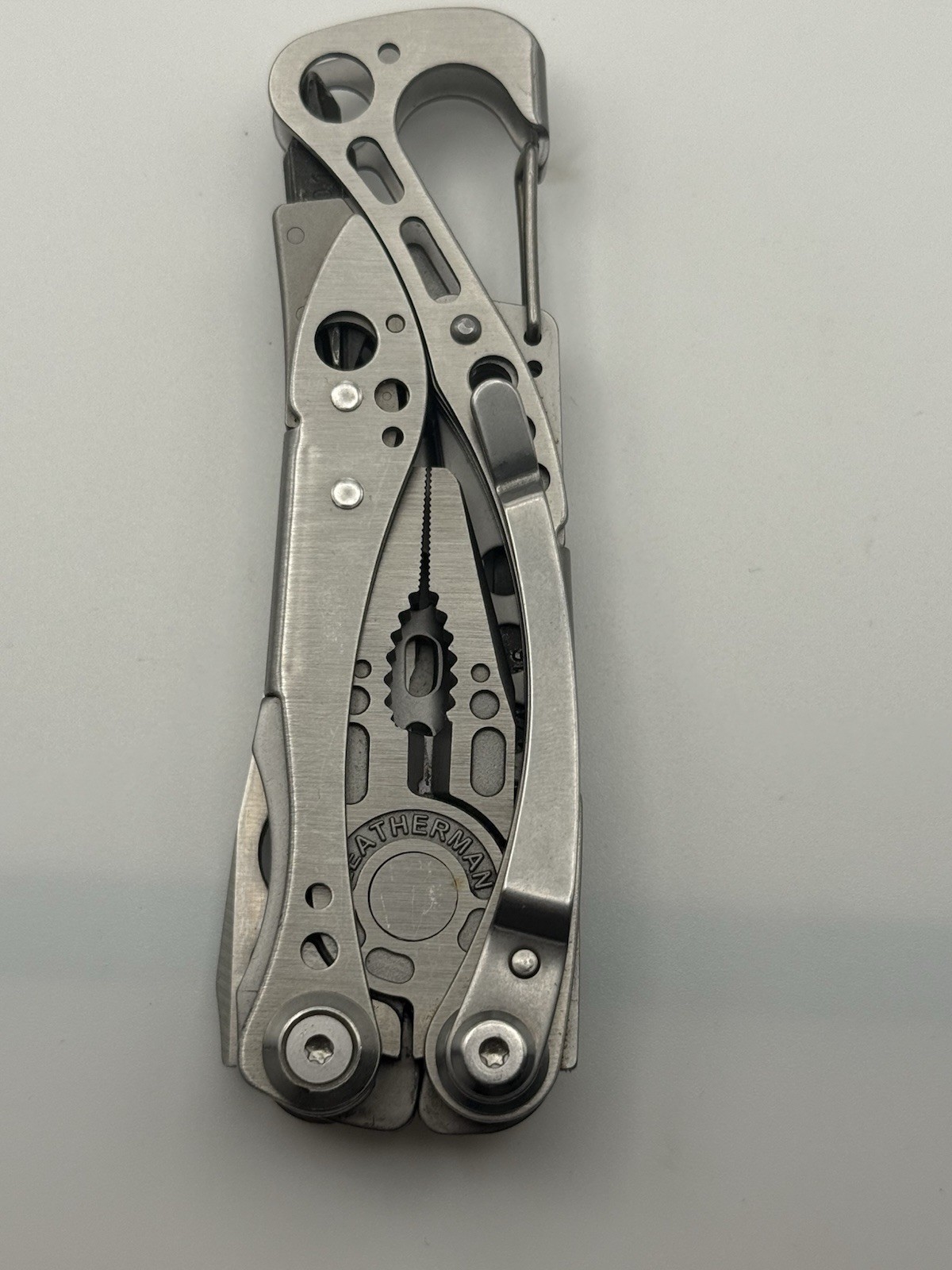 Leatherman Skeletool 7-in-1 Lightweight Multi-tool