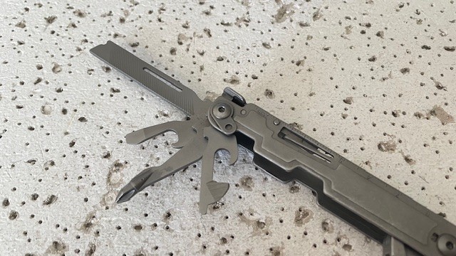 SOG PowerAccess PA1001-CP Stonewashed Stainless Steel Multi Tool Pliers,Knife- –