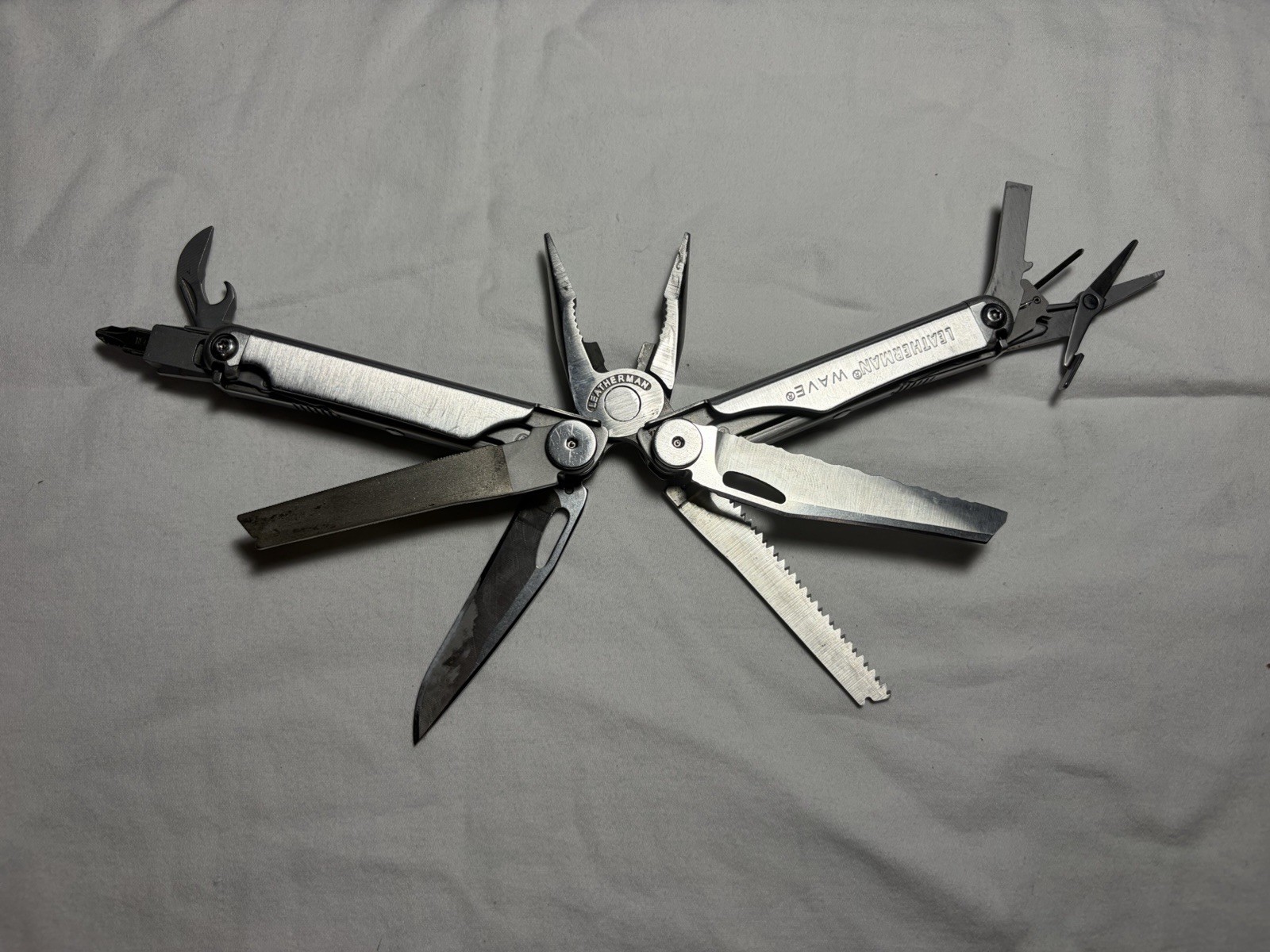 Leatherman Wave Multi-Tool 2nd Gen With Original Leather Case