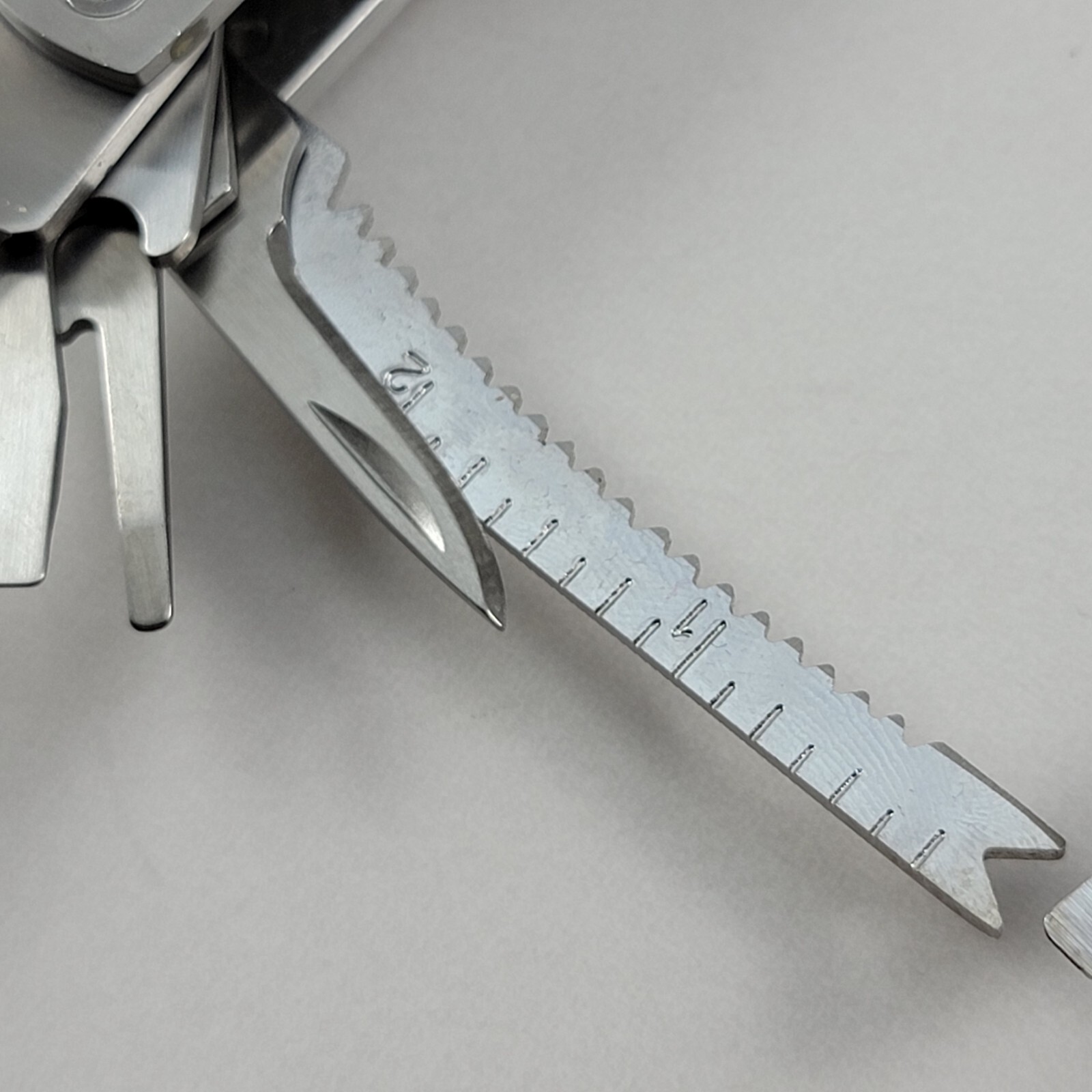 NRA Multi Tool – 4.5″ With Sheaf – Pliers, Knife, Can Opener & More – CLEAN