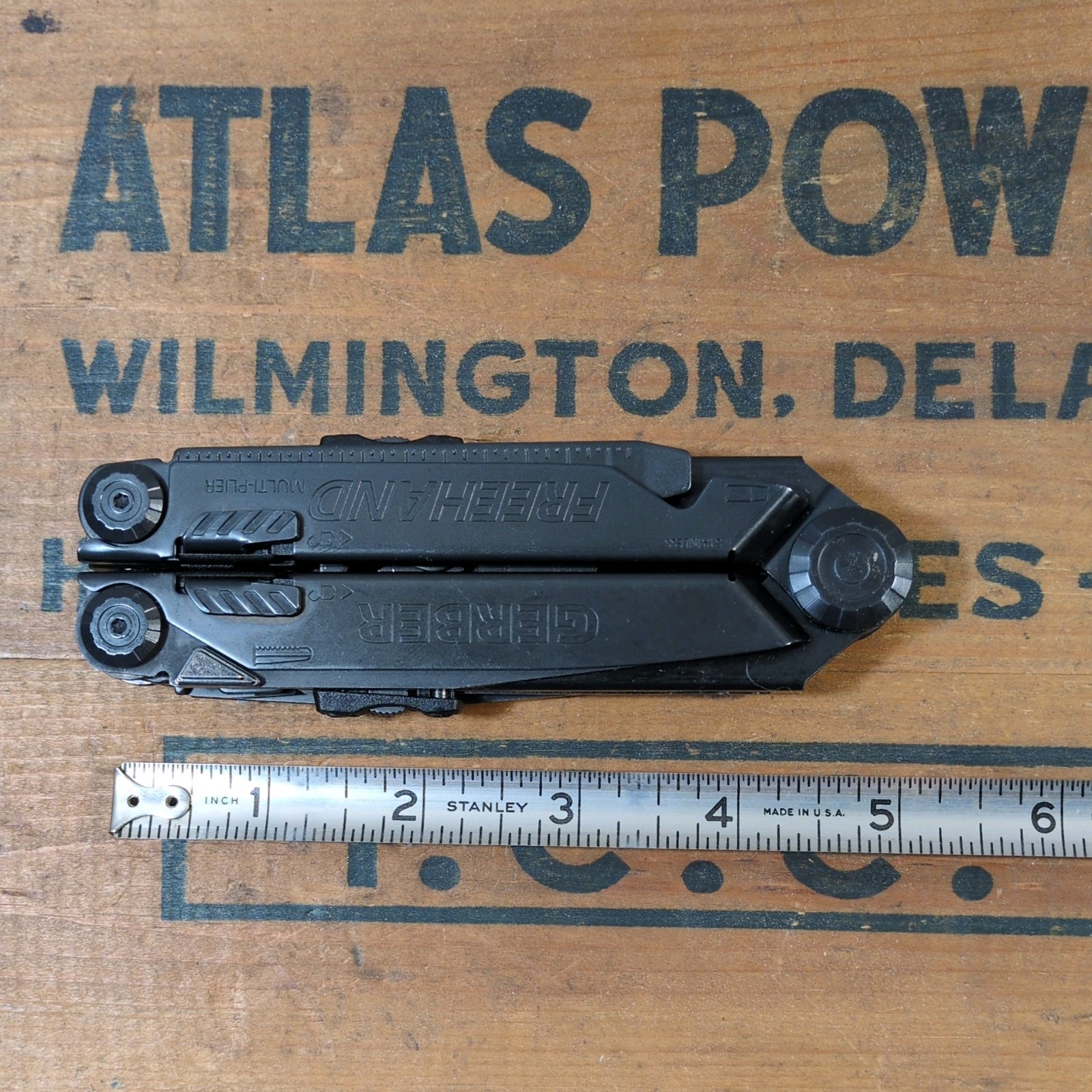 Gerber USA Freehand Black Oxide Multiplier, Multi-Tool