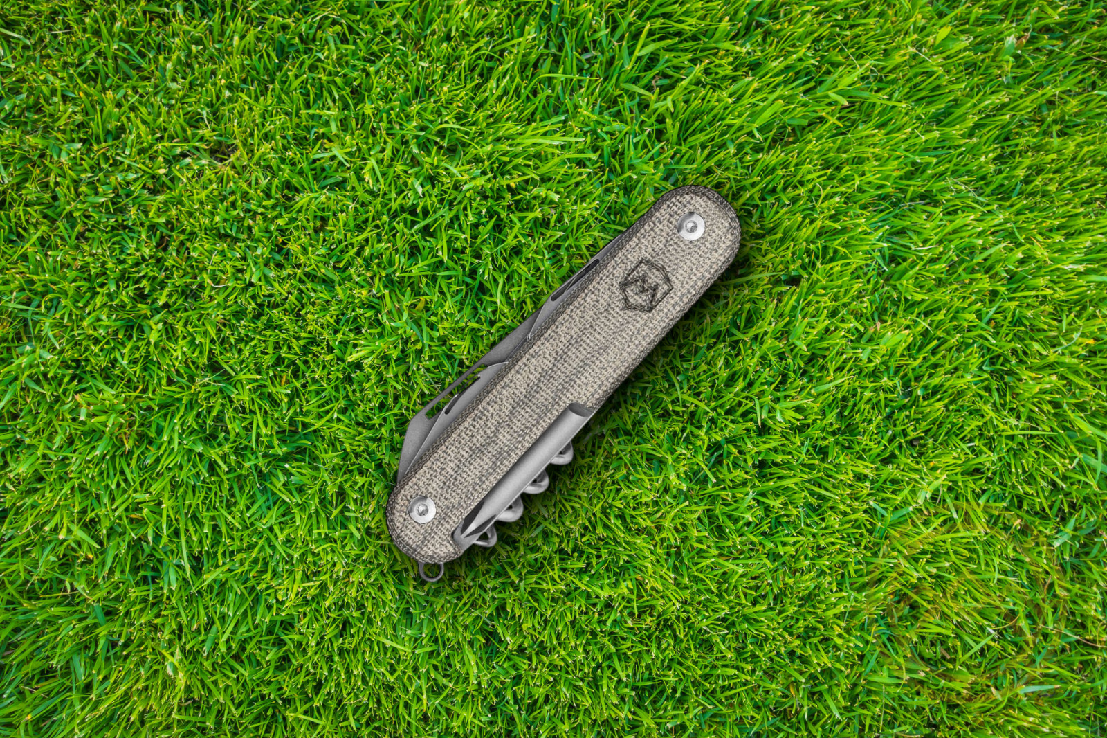 Mercury Duka Multi Tool Large Blade Standard Stonewash Essentials Green Micarta