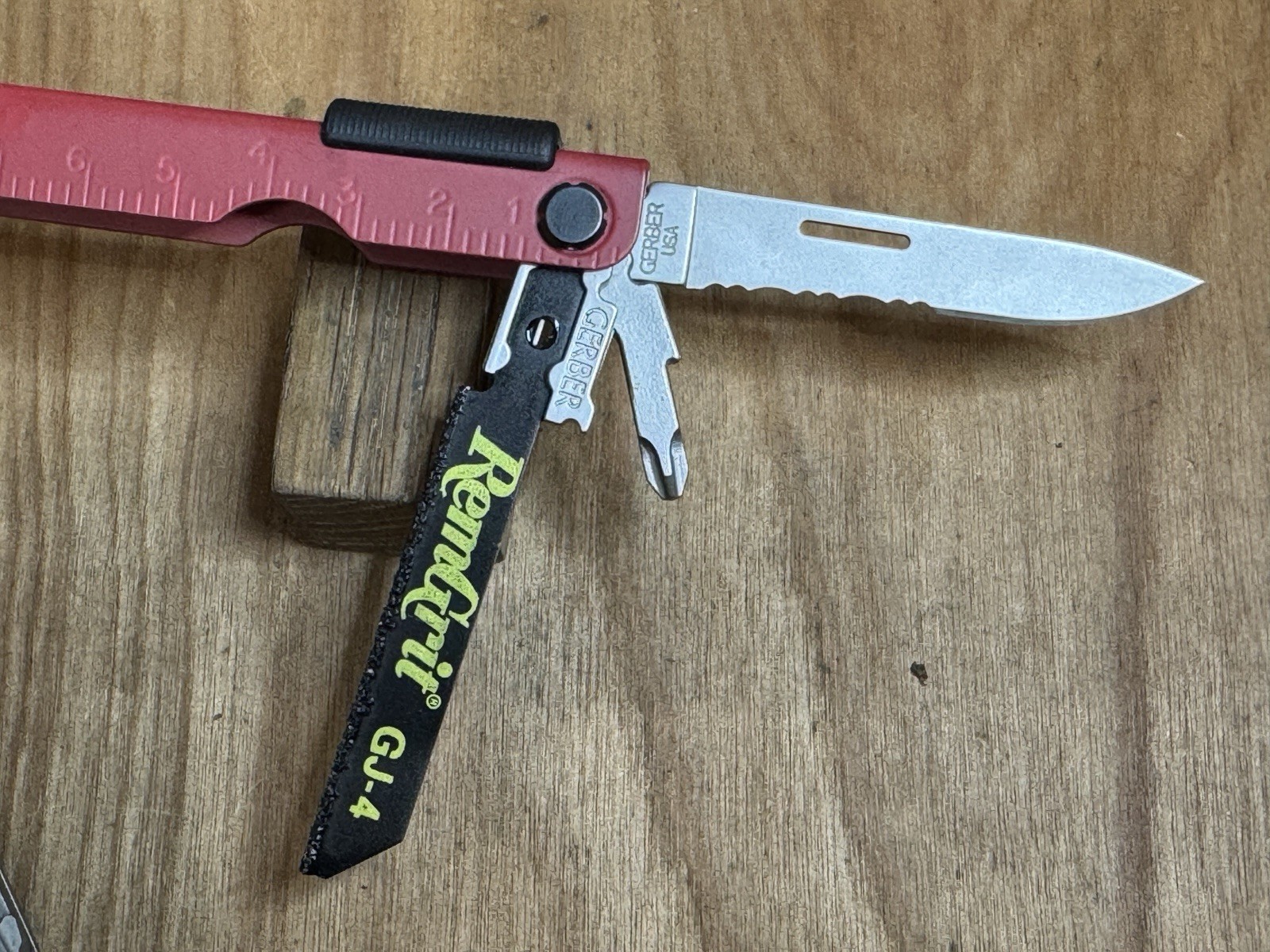 Rare Gerber Custom 600 Pro Scout RED w/Sheath USA Limited Edition EXCELLENT!