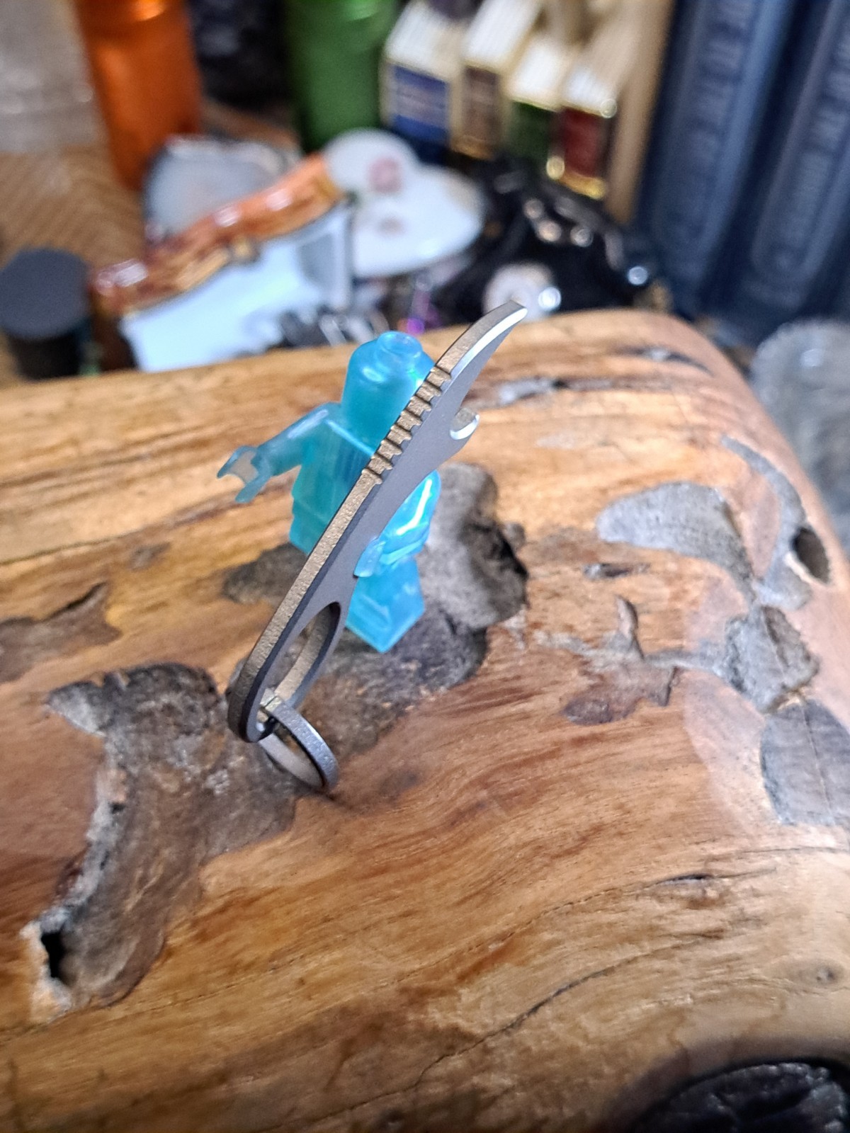 MINIMALIST TITANIUM KEYCHAIN CLAW BOTTLE OPENER