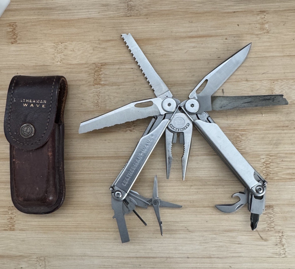 Leatherman Wave Original Vintage Retired, Dated 1205 (Dec 2005) Great Shape