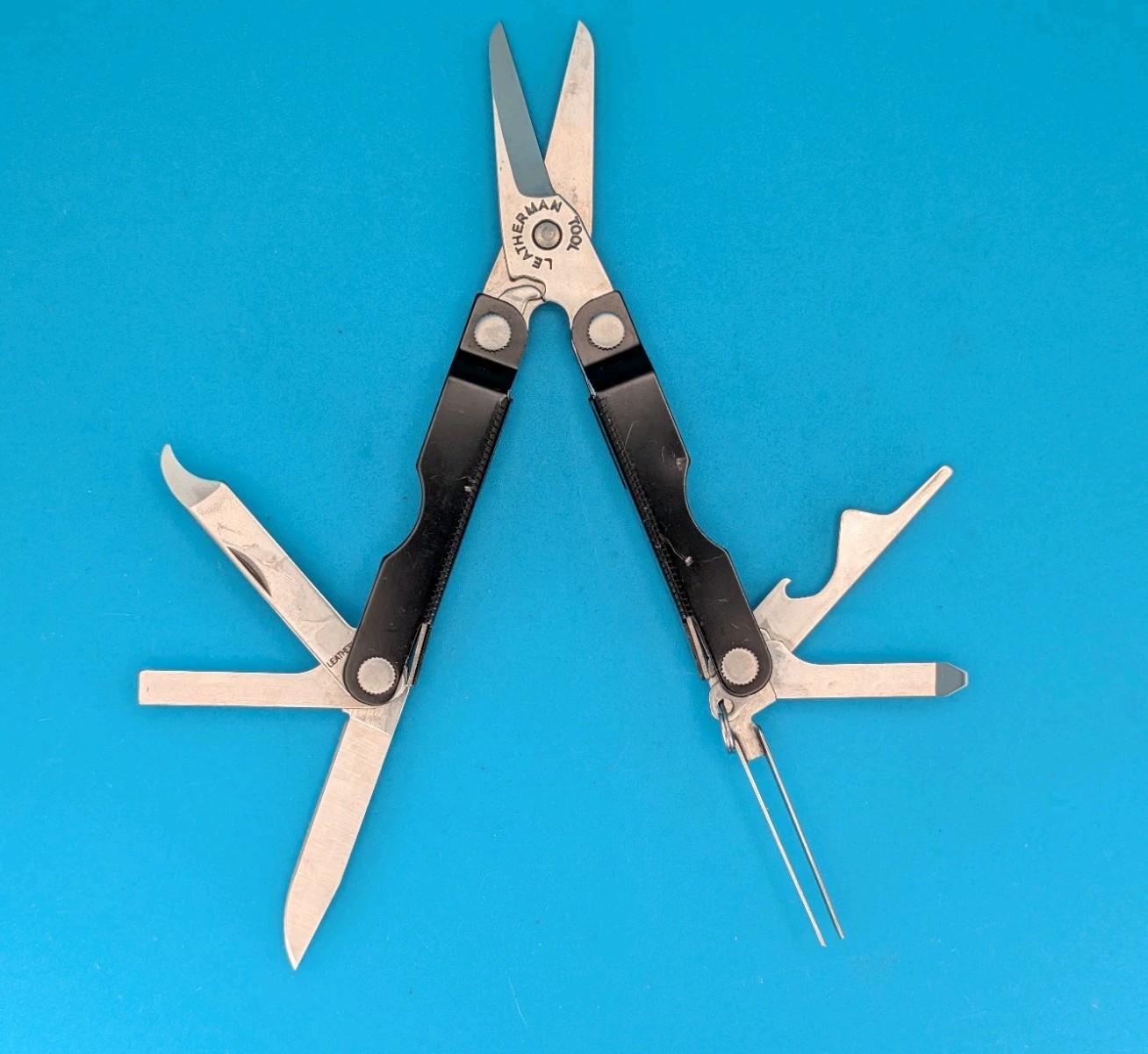 Leatherman Micra Multi-Tool, Knife, Scissors, Key Ring, Black! *GOOGLE*