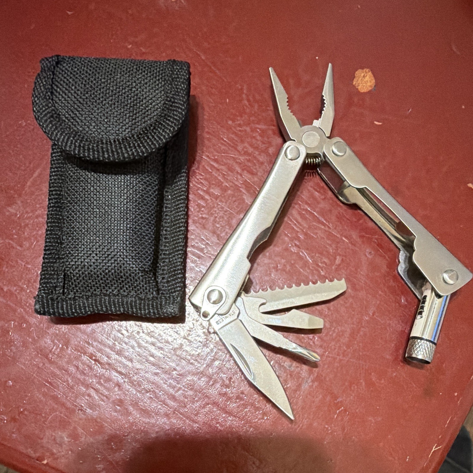 Stainless Steel Folding Multi-Tool Pliers 7-Tool Knife File Sheath Silver
