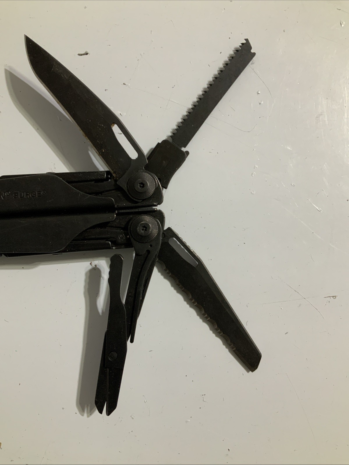 LEATHERMAN SURGE 19-In-1 Black Oxide Heavy Duty Multitool – V17