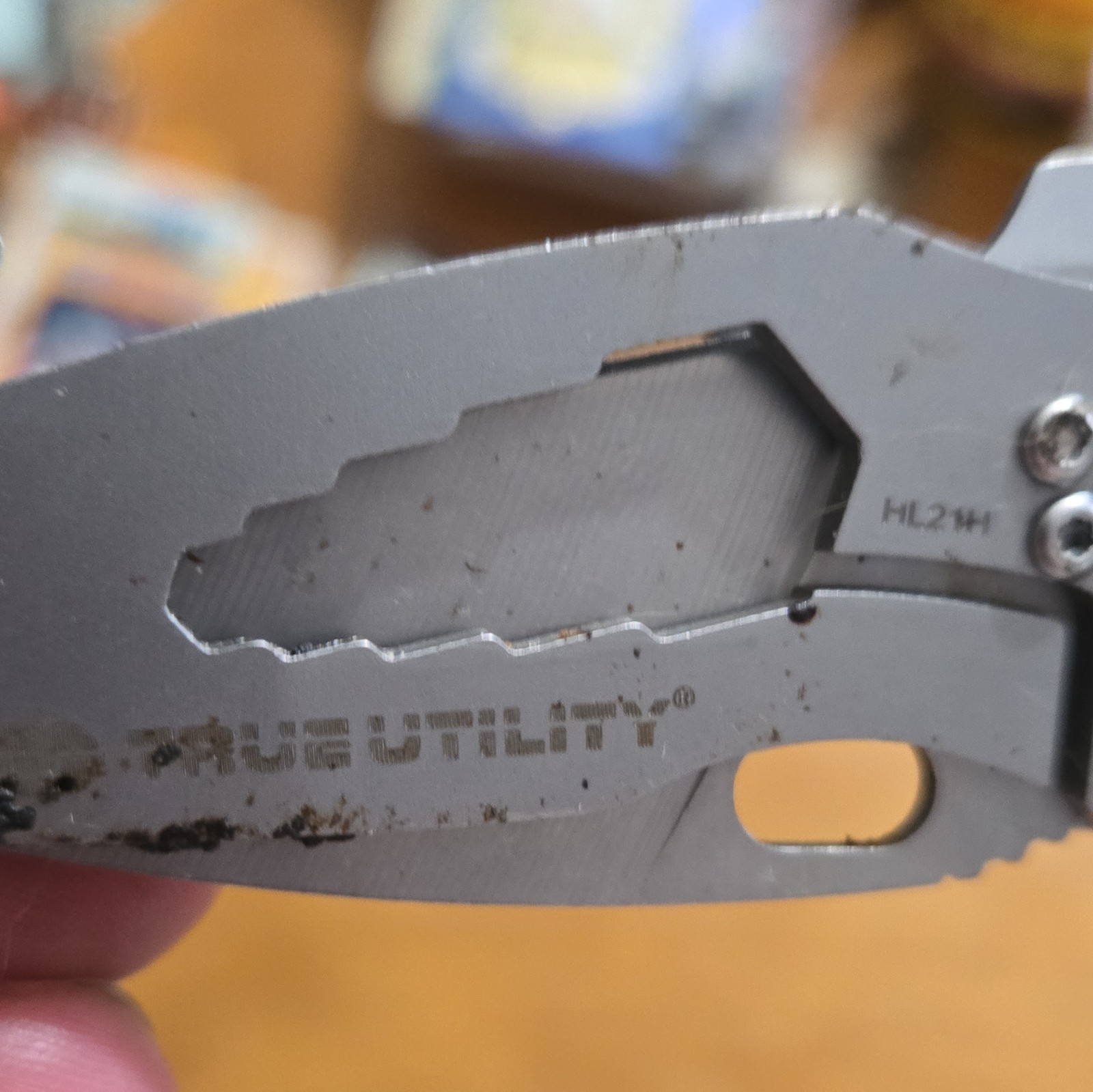 True Utility HL2WH Stainless Steel 7-in-1 Multi-Tool Knife Carabiner Silver