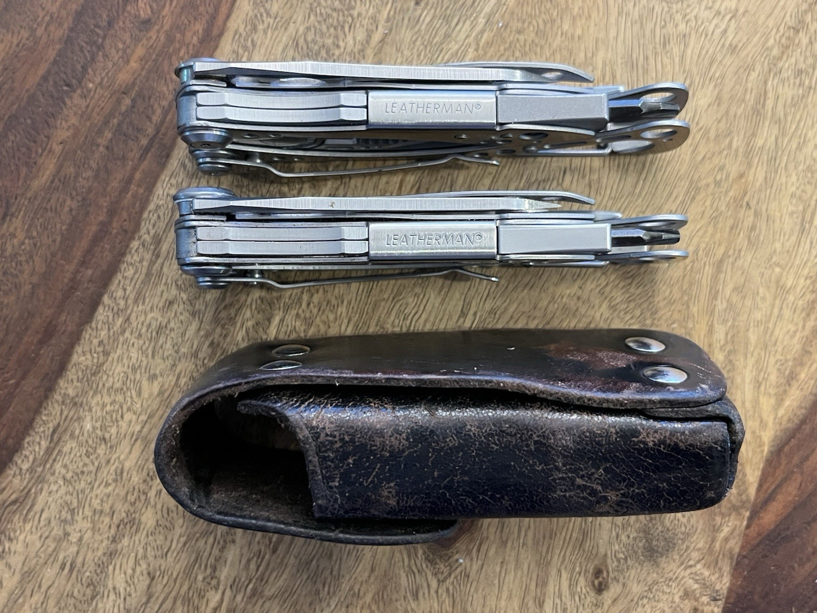 Leatherman Skeletool MultiTools SUPER NICE!! w/Leather Sheath (Lot Of 2)