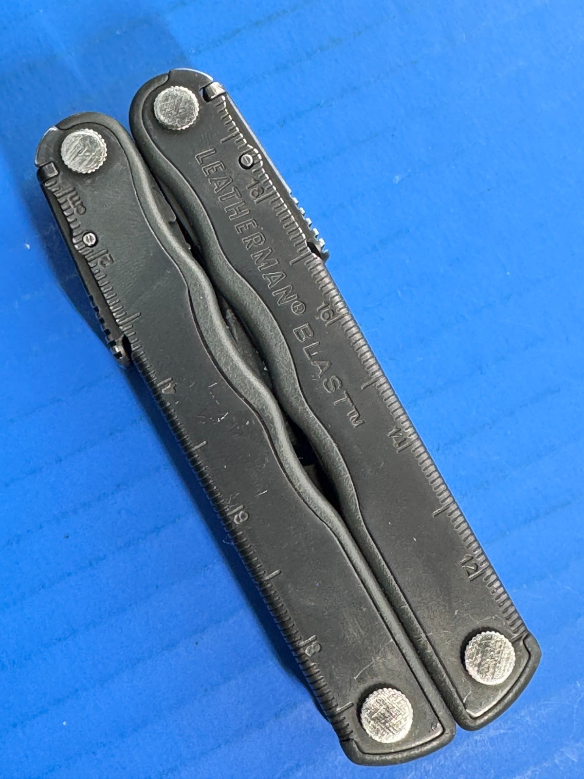 Leatherman BLAST Multi-Tool Black Oxide Multitool w/ Knife Pliers – Parts/Repair