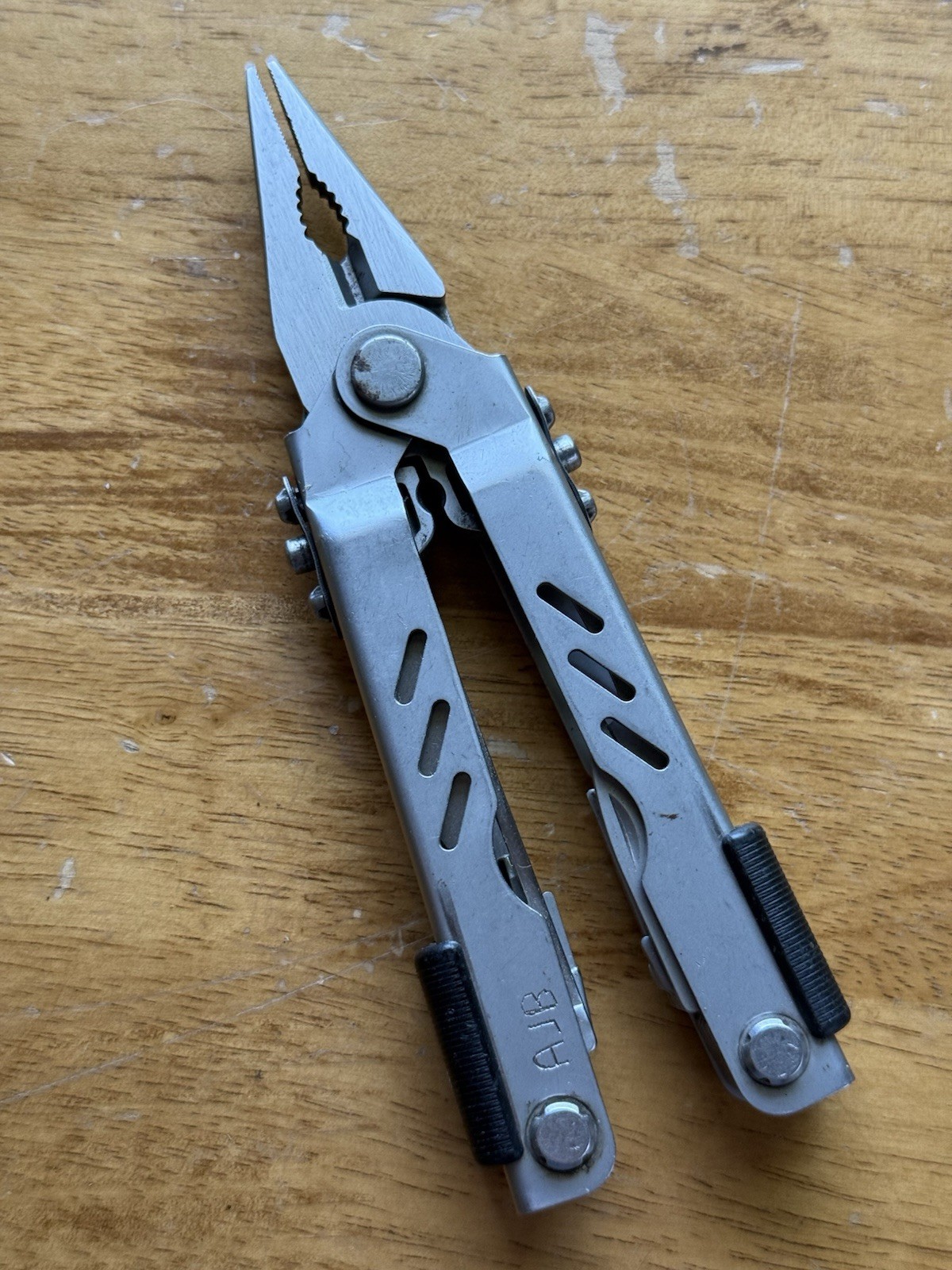 Gerber MP400 Compact Sport Multitool Multi-Plier Stainless Silver Engraved Used
