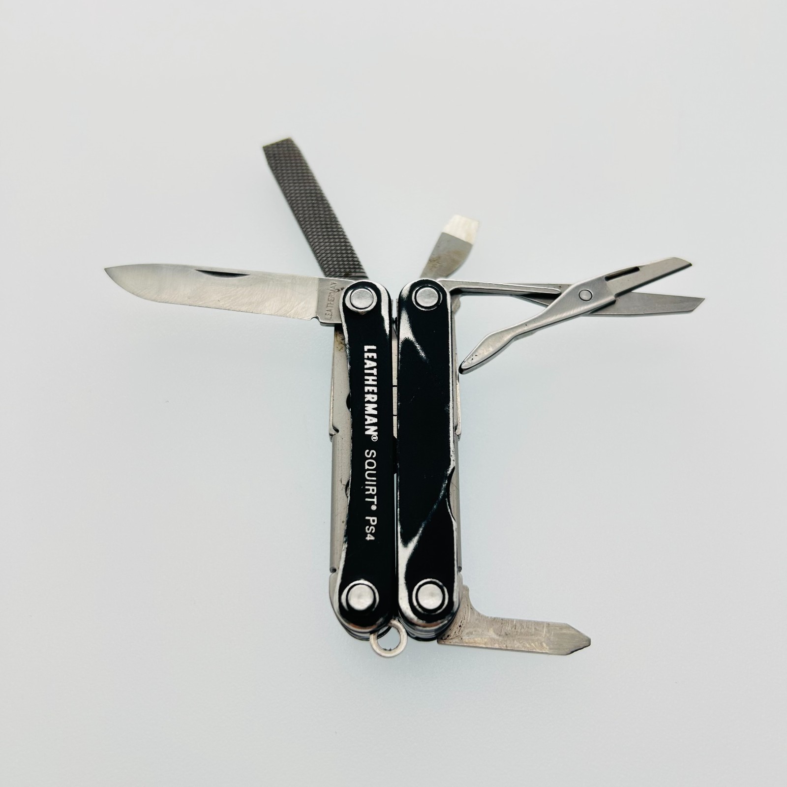 Leatherman Squirt PS4 BLACK – 8-in-1 Keychain Multi-Tool Discontinued (CODE11)