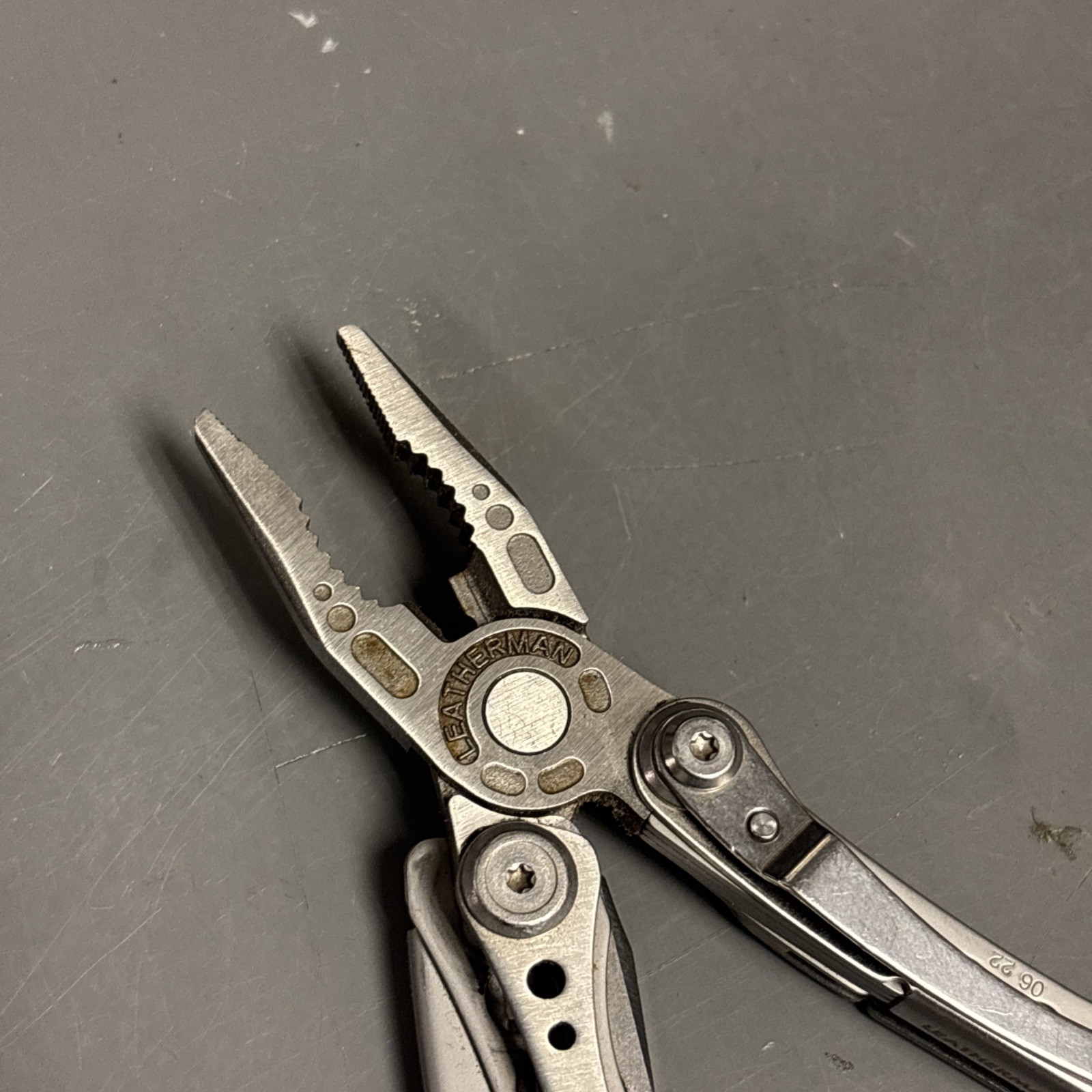 Leatherman Skeletool Multi-Tool