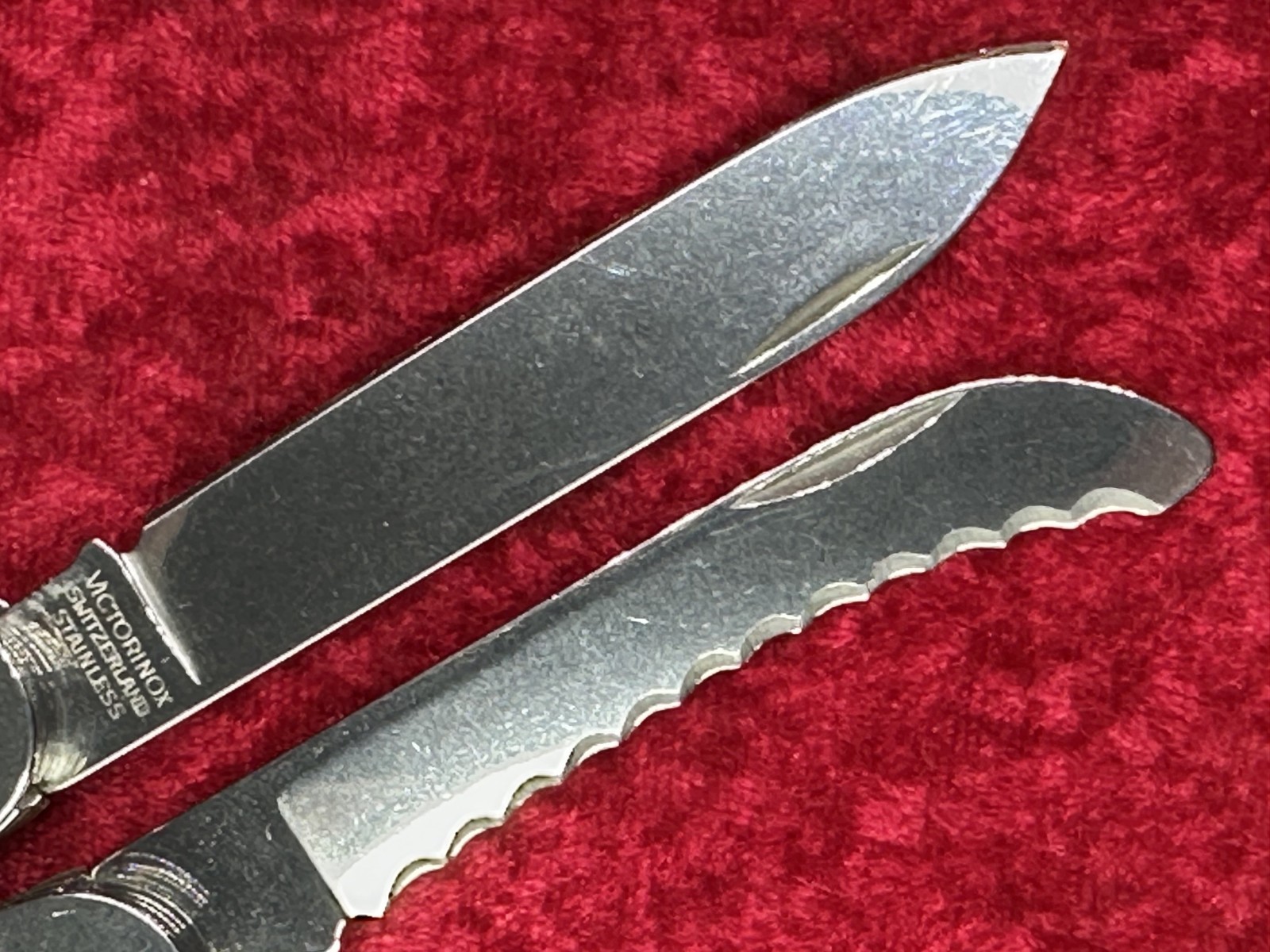 Victorinox SwissTool RS Rescue Stainless Steel Swiss Army Knife Multi-Tool (680)