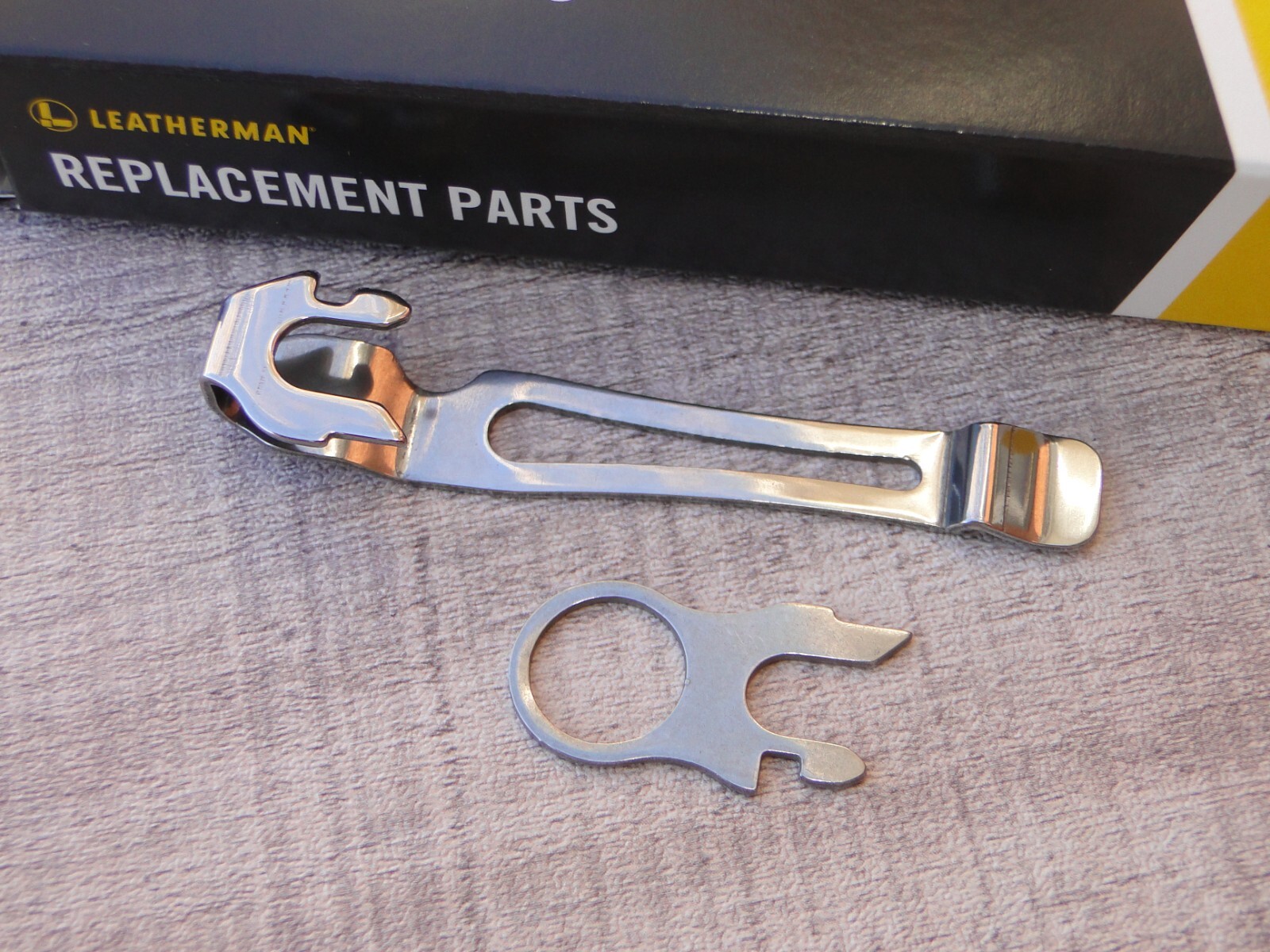 Leatherman® Pocket Clip & Lanyard Stainless For Surge® Wave+® & Charge® 934850