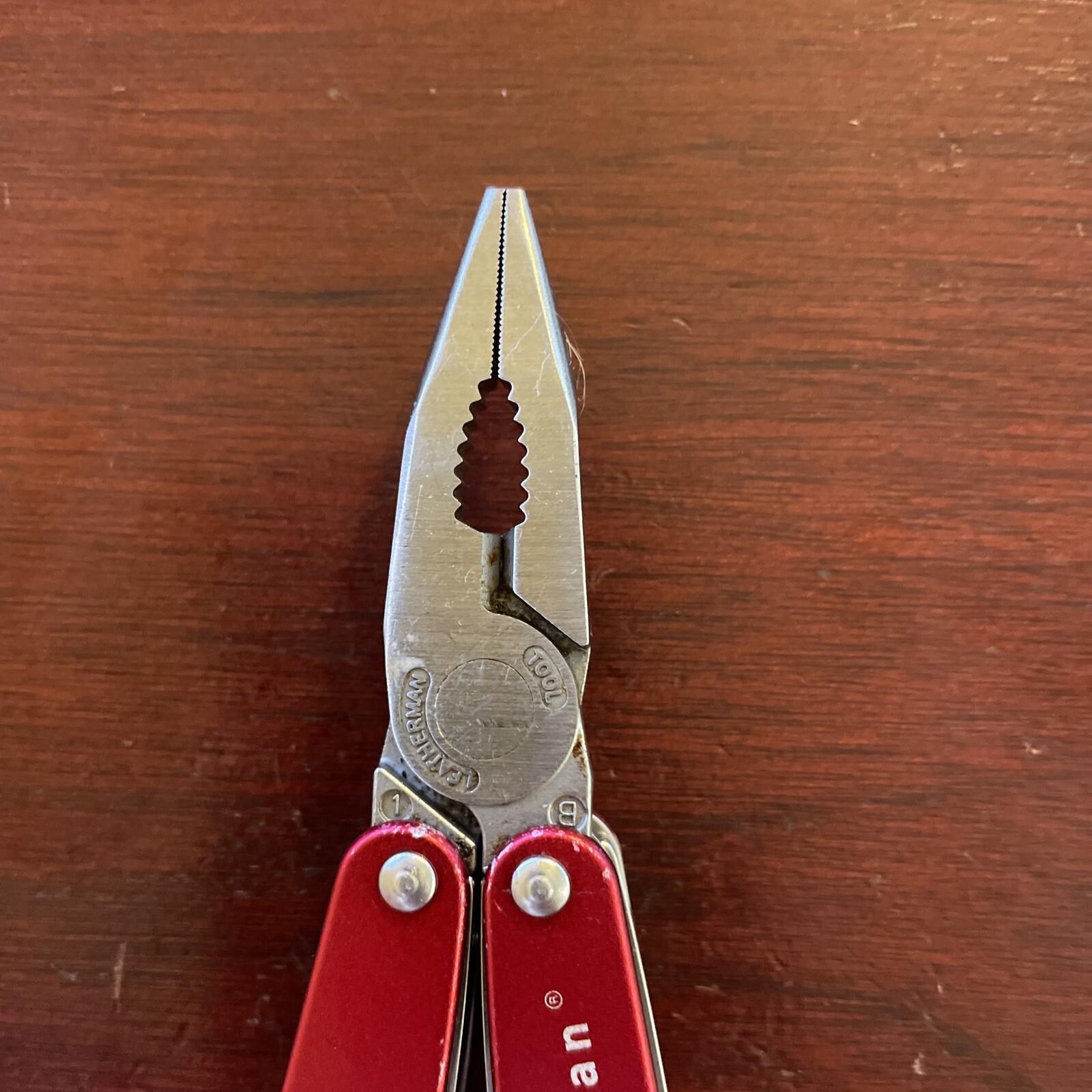 Red Gen 1 Leatherman Juice C2 Multitool. Discontinued/Retired/NLA