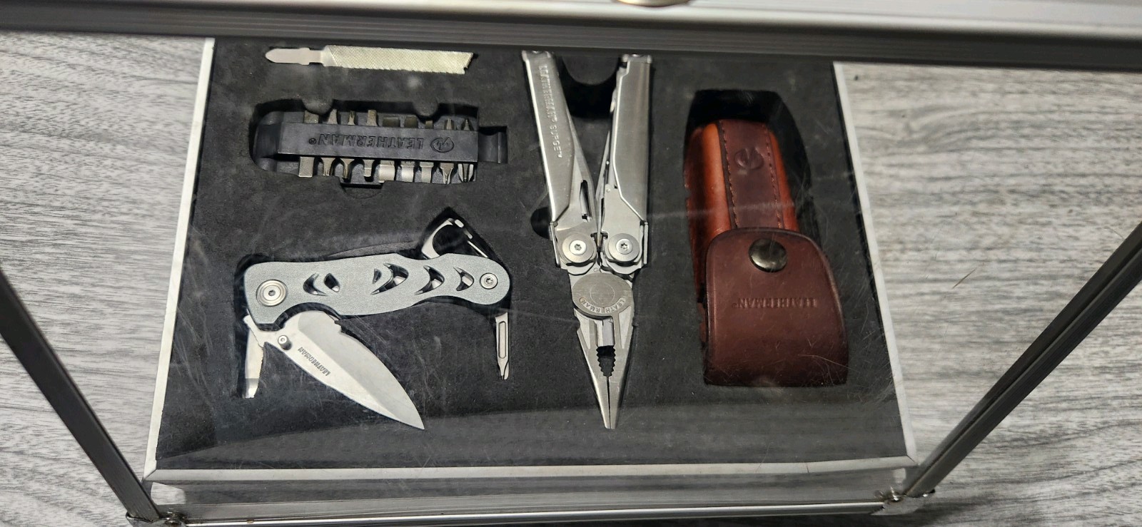 LM81 Leatherman Surge Stainless Multi-Tool + C308 Knife File Sheath Bits In Case