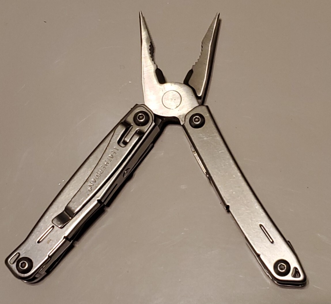 Leatherman Sidekick Stainless Steel Multi Tool LM39