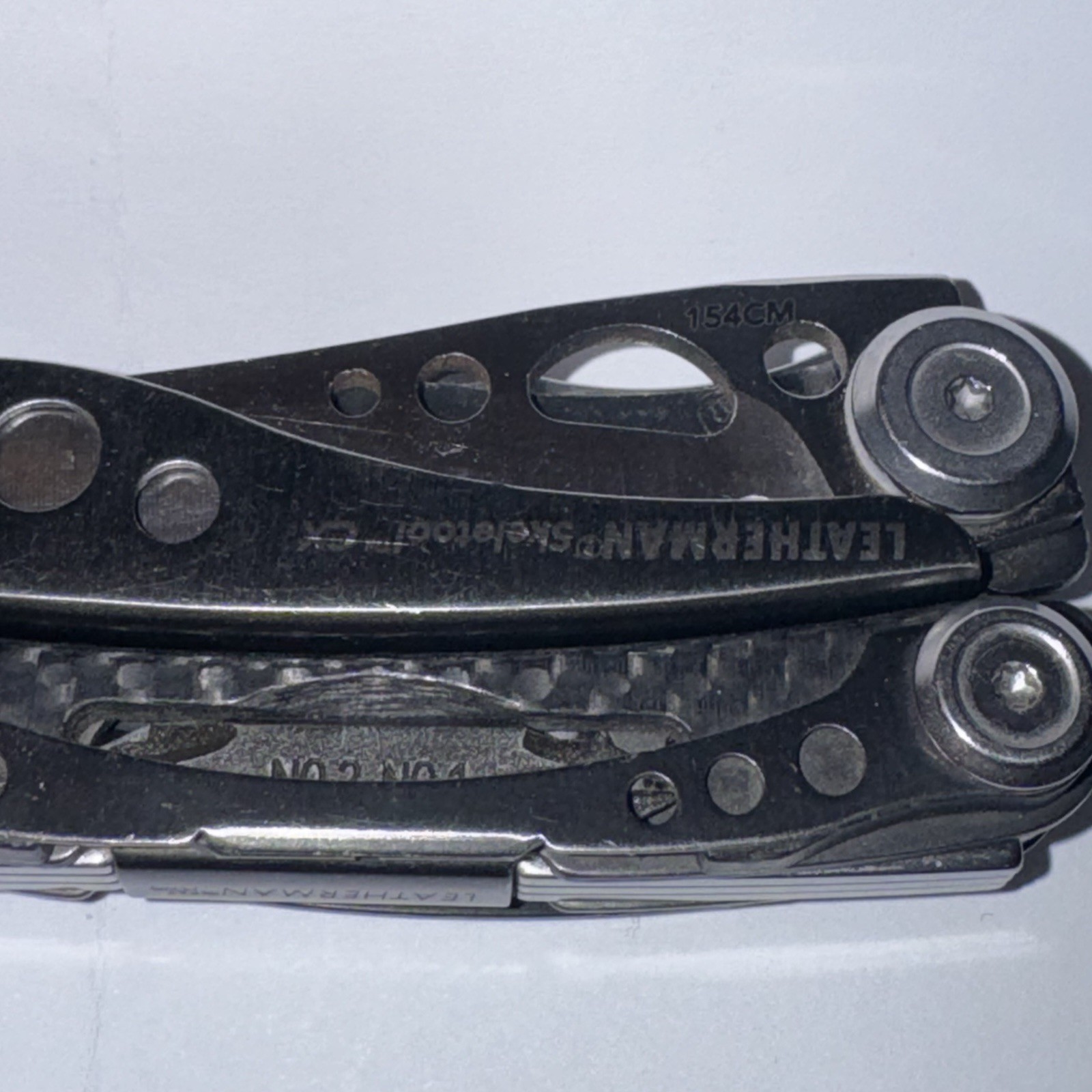 leatherman skeletool cx carbon fiber