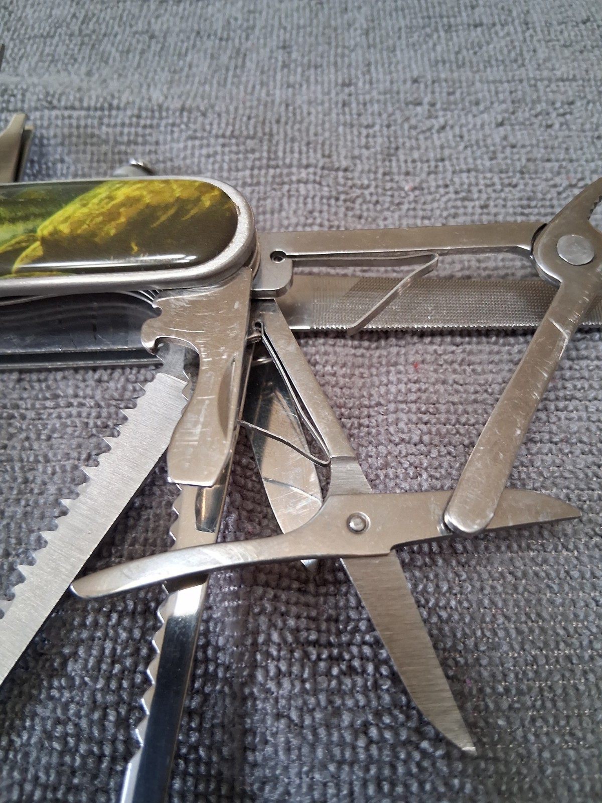 Vintage James Hartman Multi Tool Knife-14 Tools-Fishing-Hunting-Hiking–(D)