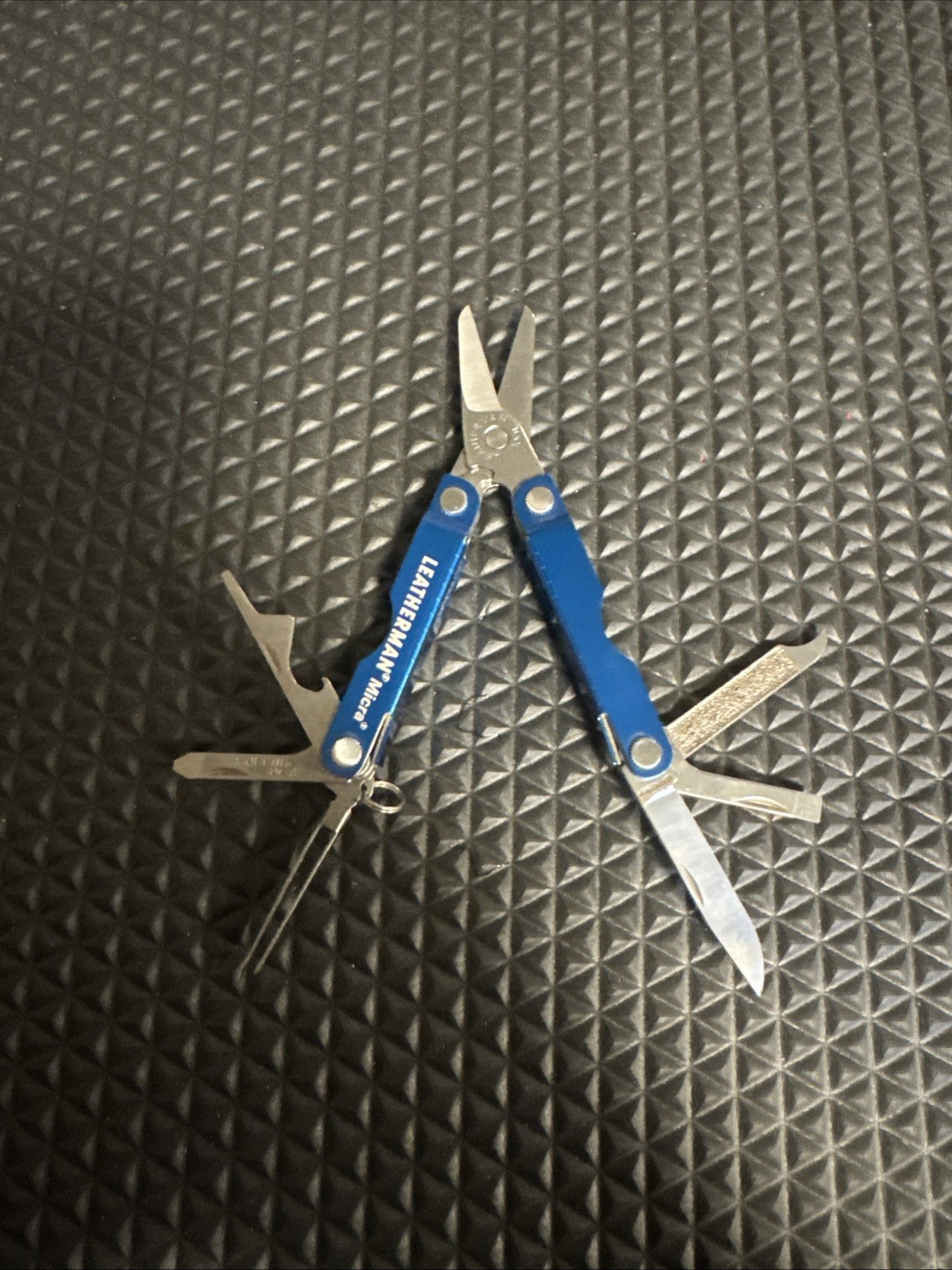 Leatherman Micra Blue Anodized Aluminum Multi-tool Knife 04/13