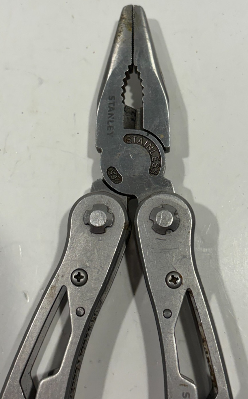 Stanley 12 in 1 Multi Tool Pliers Knife Stainless Folding Exc. Condition