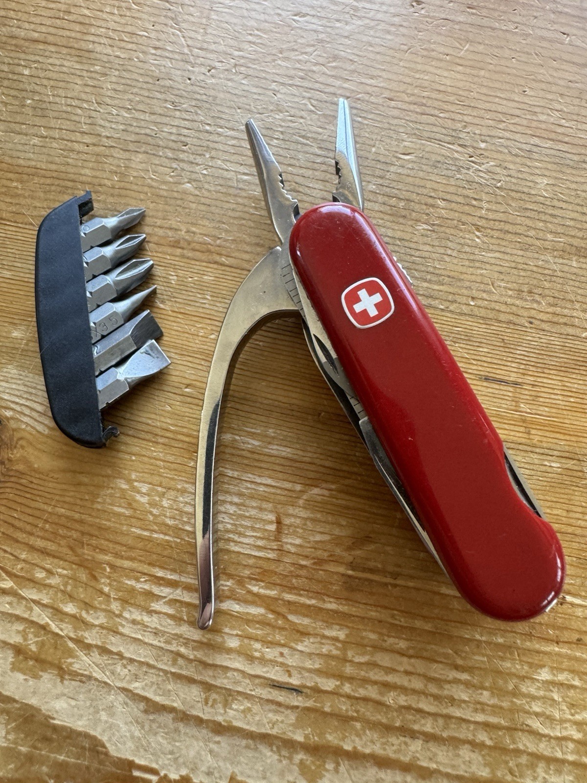 Wenger Pocket Grip Mini Grip Swiss Army Knife