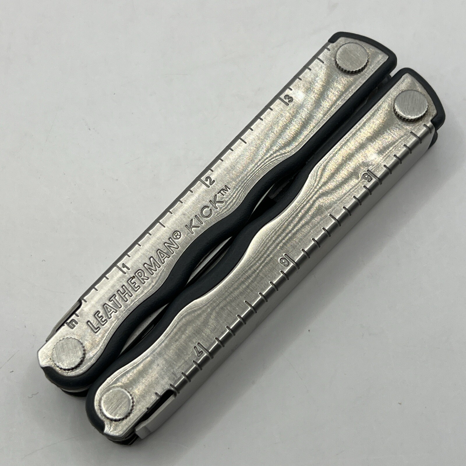 Leatherman Kick Multi-ToolbKnifebPliersvRetired Collectible Leather Sheath Used