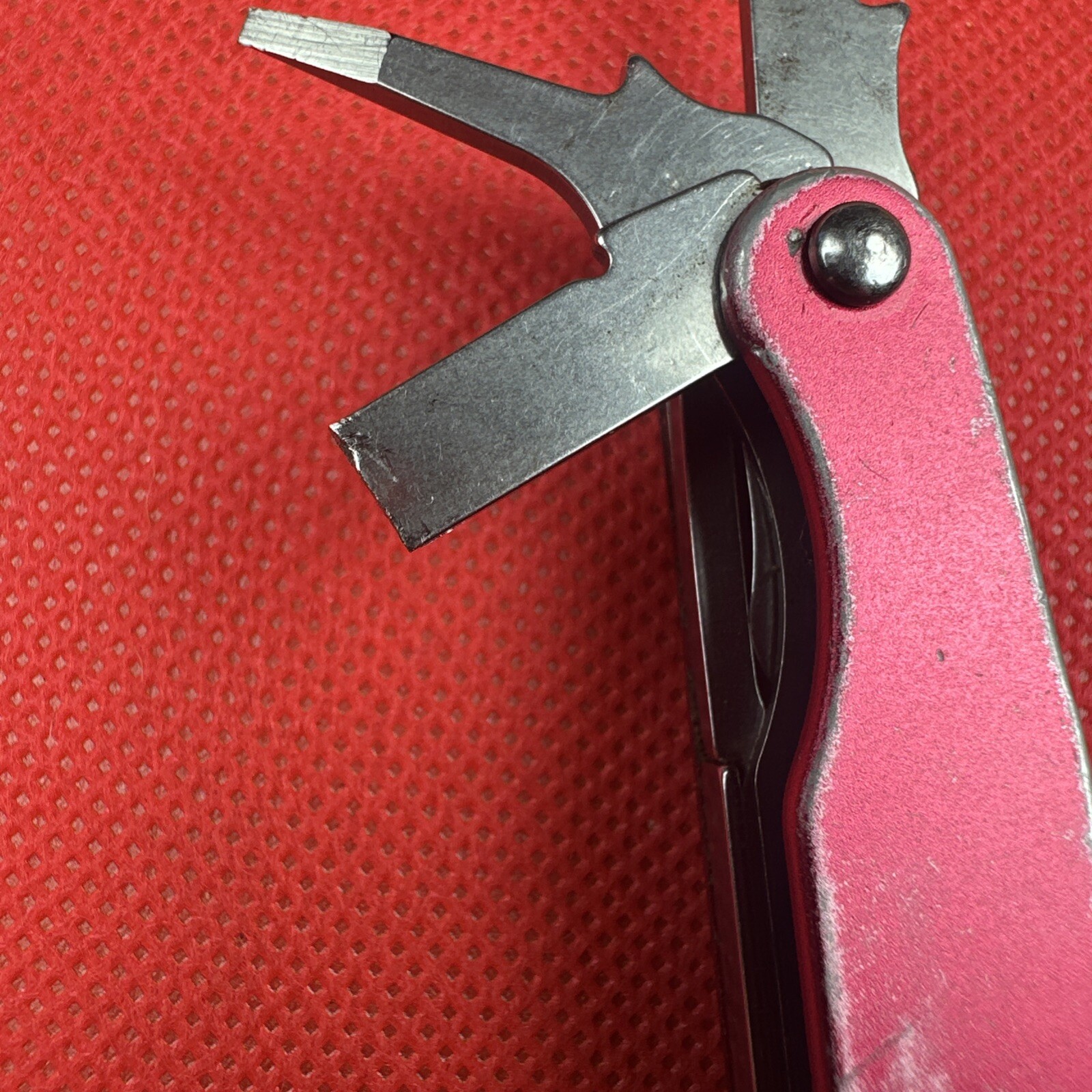 Retired Pat. Pending Gen 1 Red Leatherman Juice C2 Multitool. Great EDC!