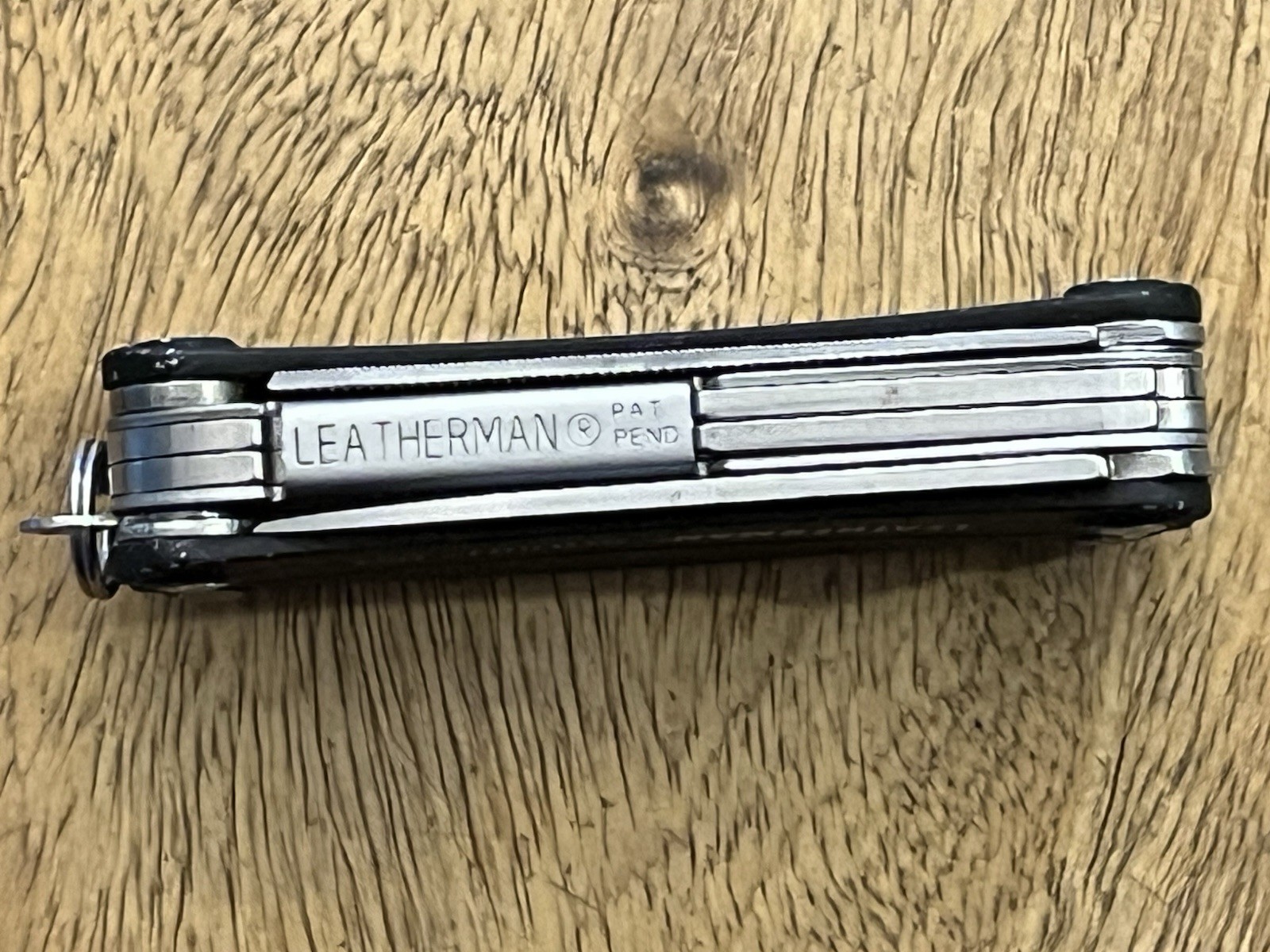 RETIRED Leatherman Squirt PS4 MultiTool Black DISCONTINUED SUPER NICE!