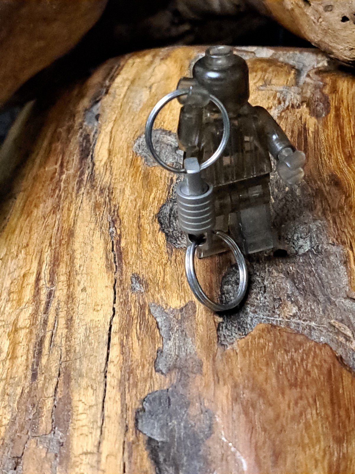 Pro Mini Series Titanium Swivel With 15mm Titanium Keyrings