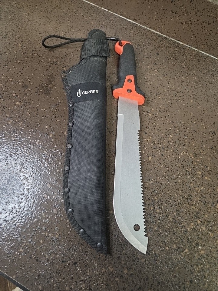 Gerber Compact Clearpath Machete w/Sheath 11″ Stainless Steel, Gator Grip 17”