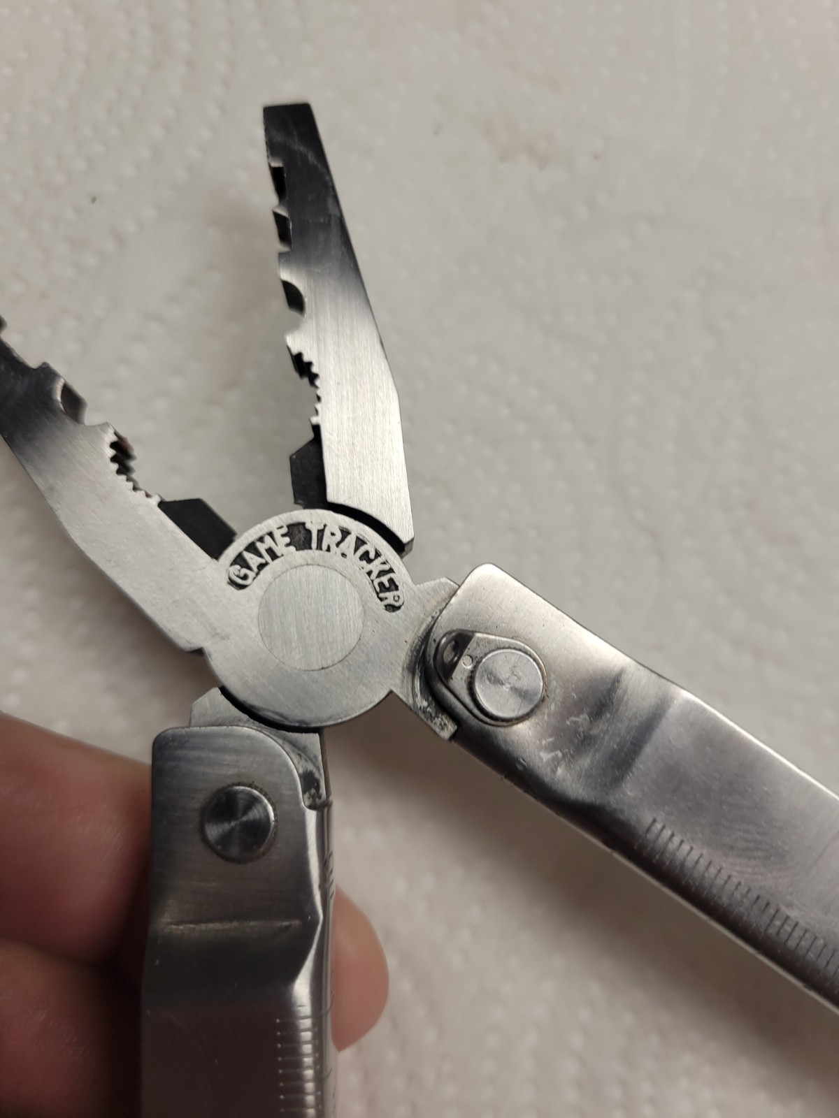 VTG 15 Function GAME TRACKER Archery Multi Tool Knife Nockset Pliers Saw EXC