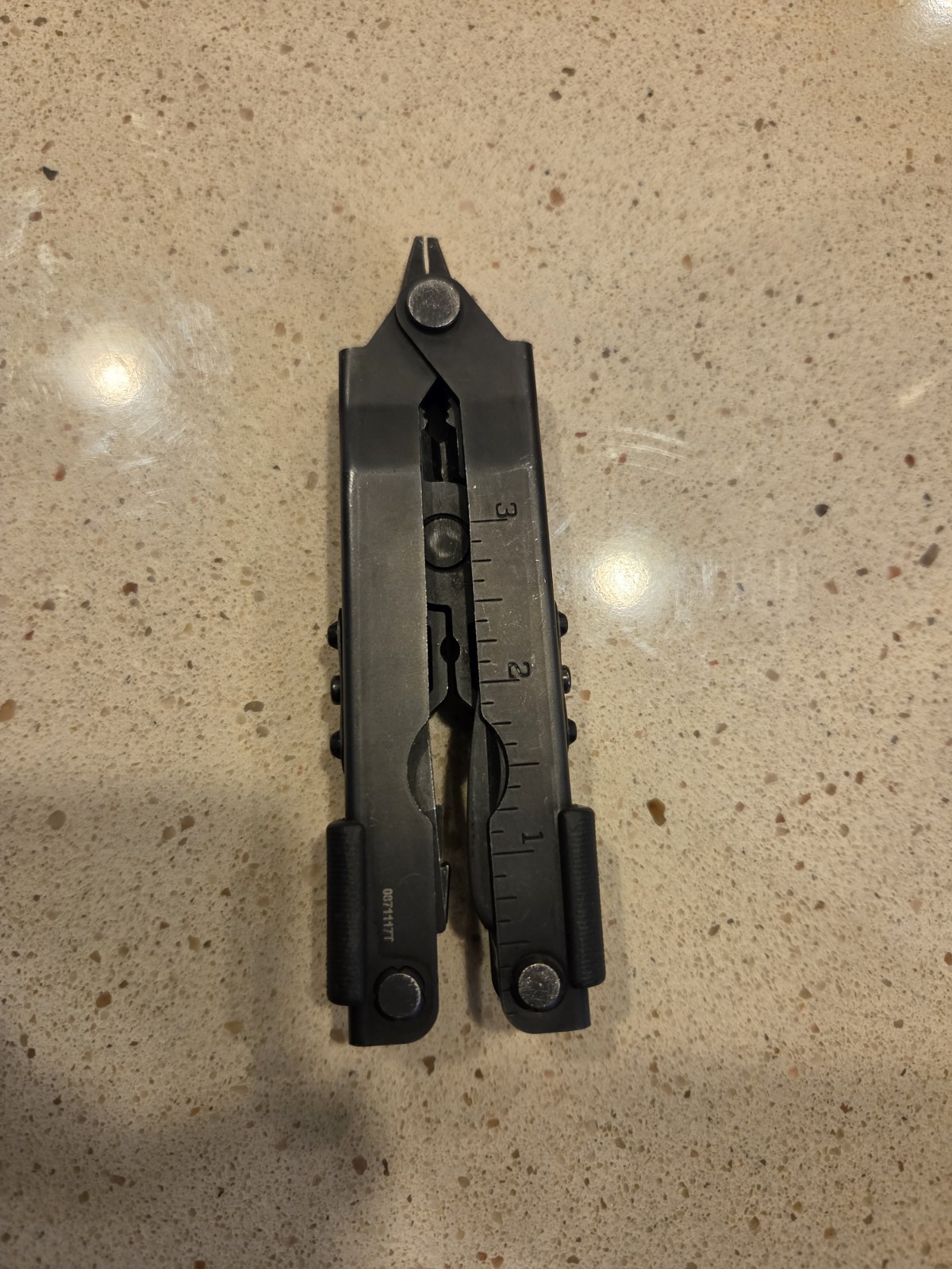 Gerber 30-000314 Multi-Plier 600 Multi-Tool – Black with Carrying Case