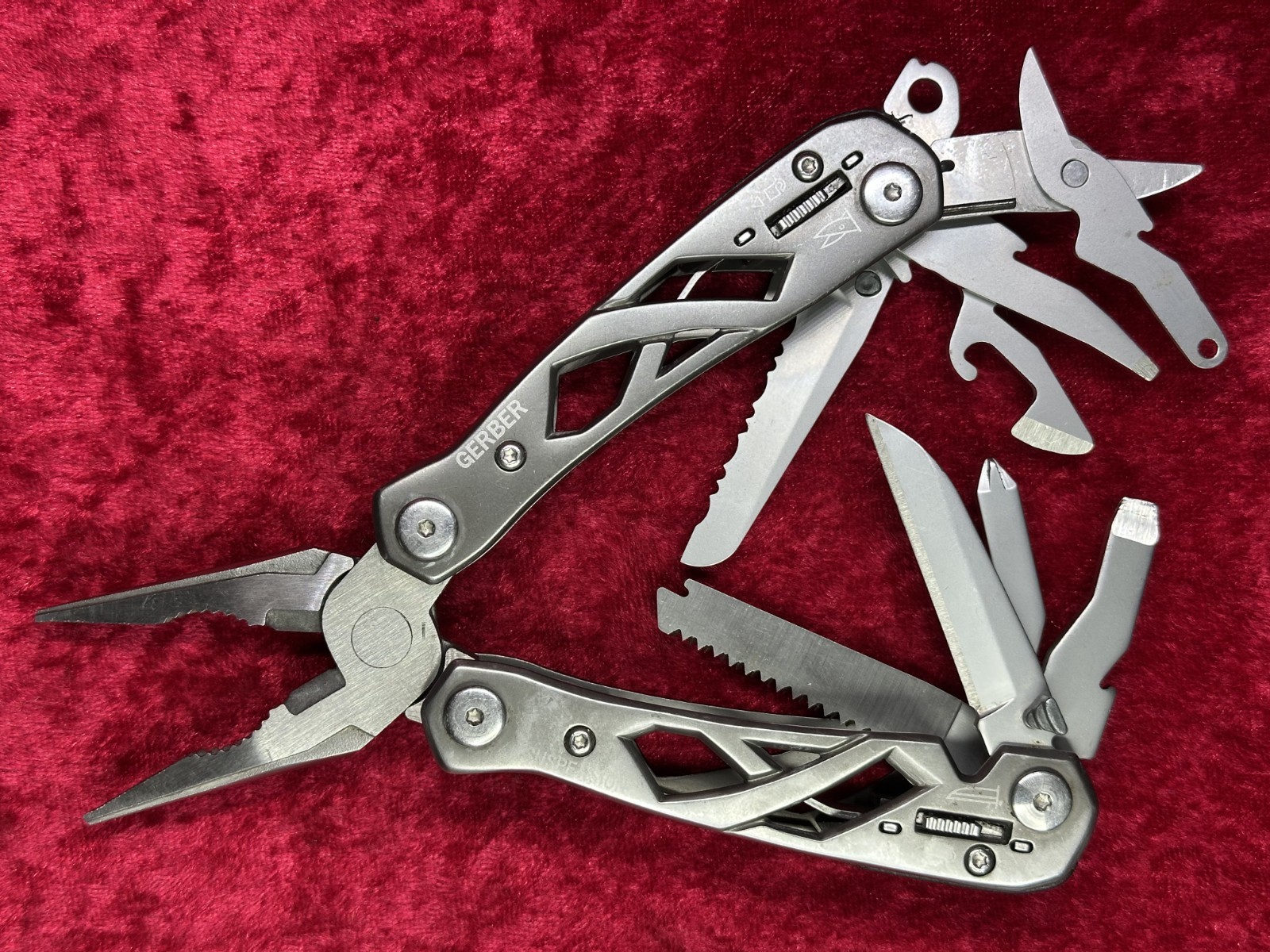 Gerber Suspension Gray 12 Tool Multi-Tool Plier Knife No Sheath Random Pick(117)