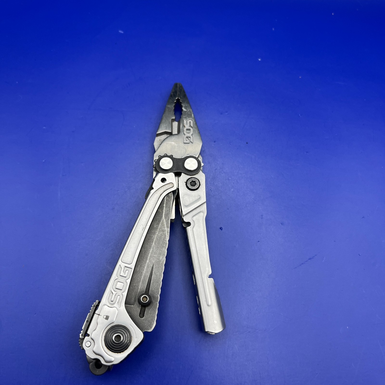 SOG Reactor Folding Pliers Pocket Knife Compact Multi Tool