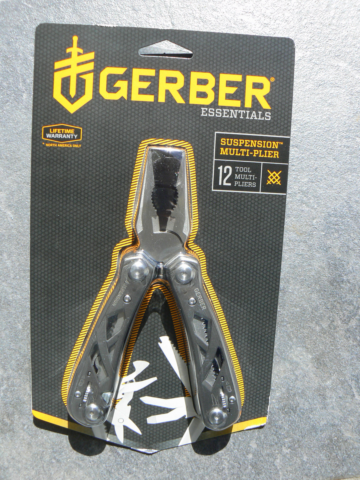 Gerber Suspension Multi Tool Pliers Knife Saw Scissors Screwdriver Camping 01471