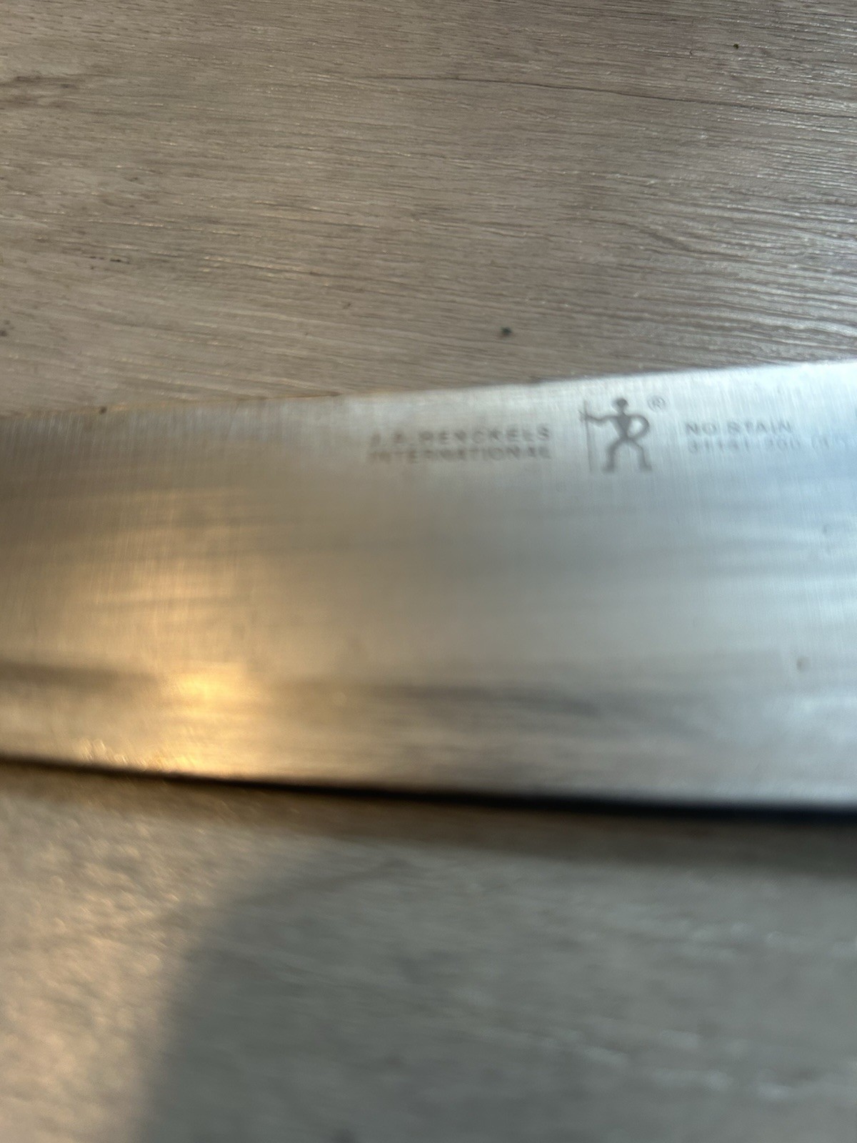 J. A. Henckels International Classic 31161-200 8″ Stainless Chef’s Knife