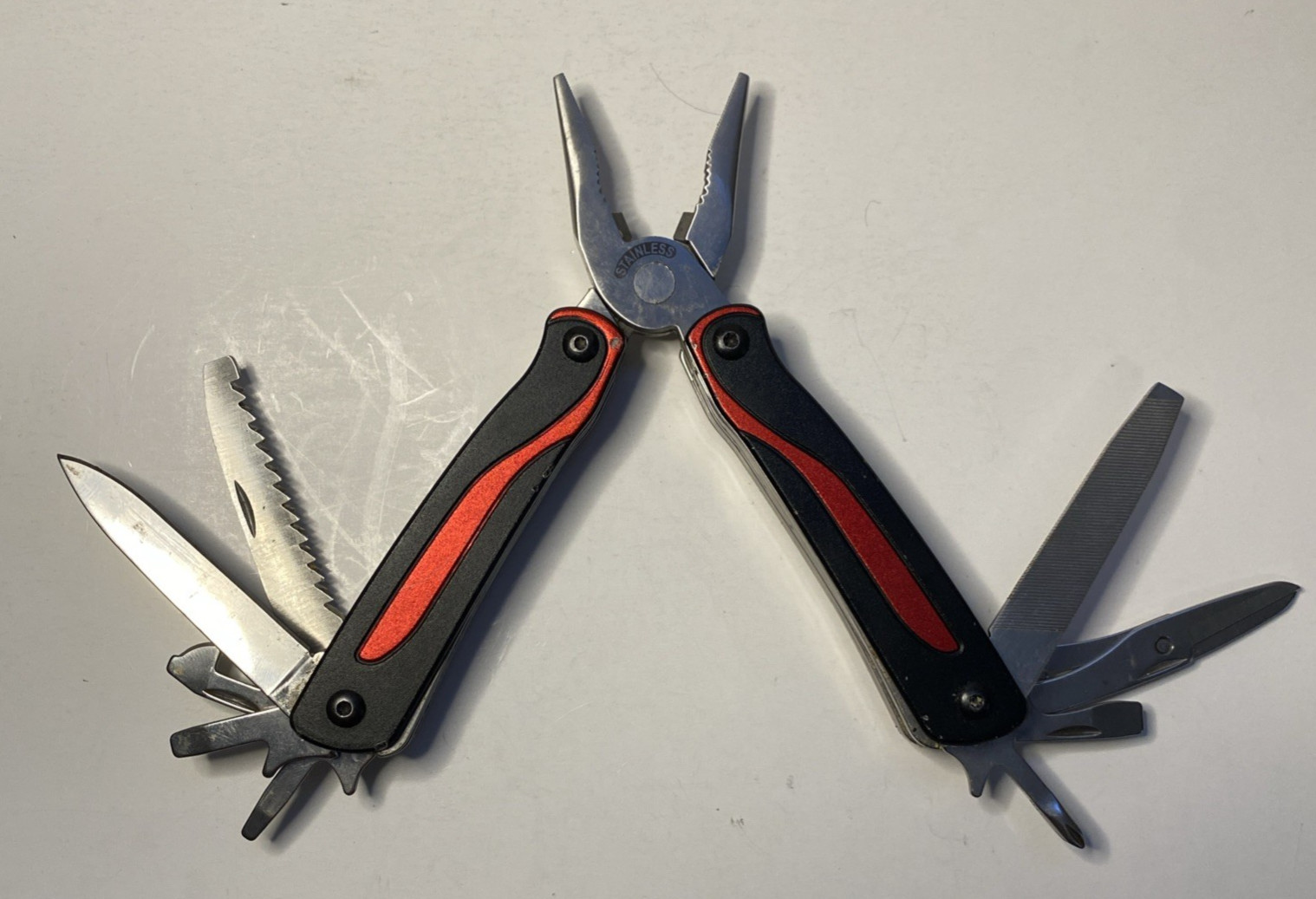 CRAFTSMAN Multi Tool, 14-in-1 CMHT43998 Red w/ Black Nylon Belt Sheath