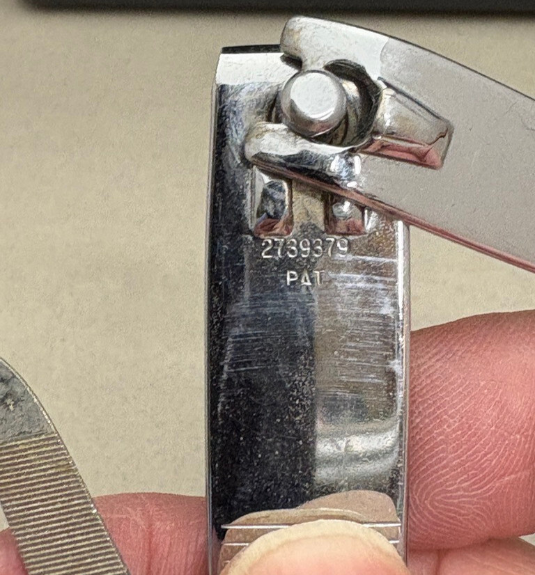 VTG Sheffield Multi-Function Tool Set Nail Clippers Key Chain Multi Tool
