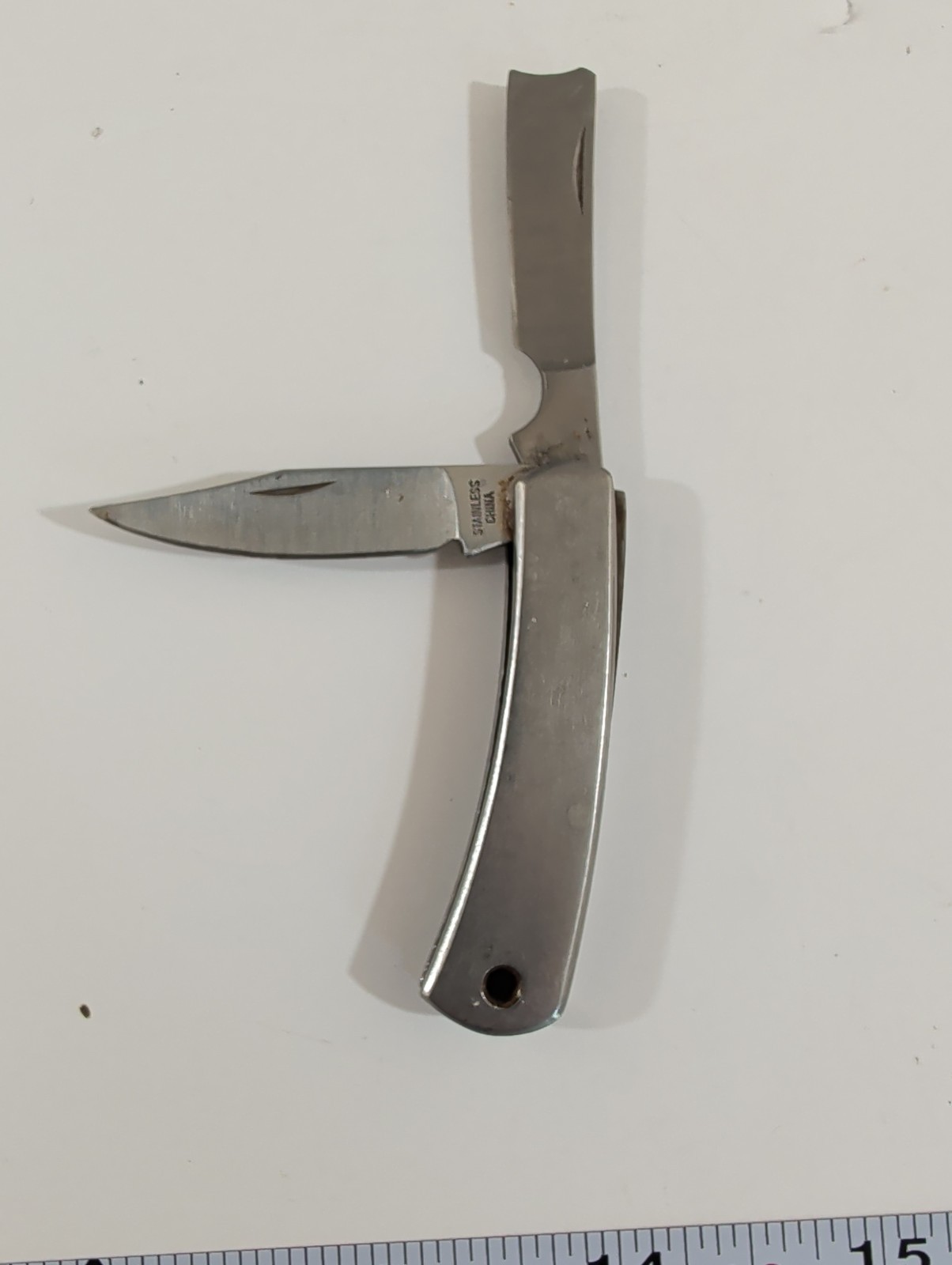 Lot of 5 Pocket Knives and Utility Knife With Keychain and Scissors