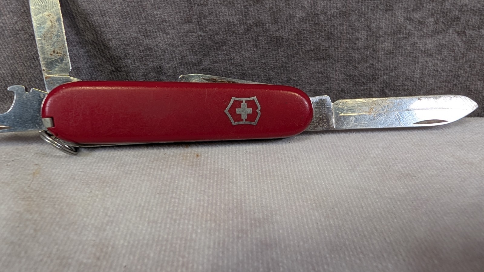 Victorinox Swiss Army Red Multi-Tool Knife Stainless Steel Tweezers Toothpick